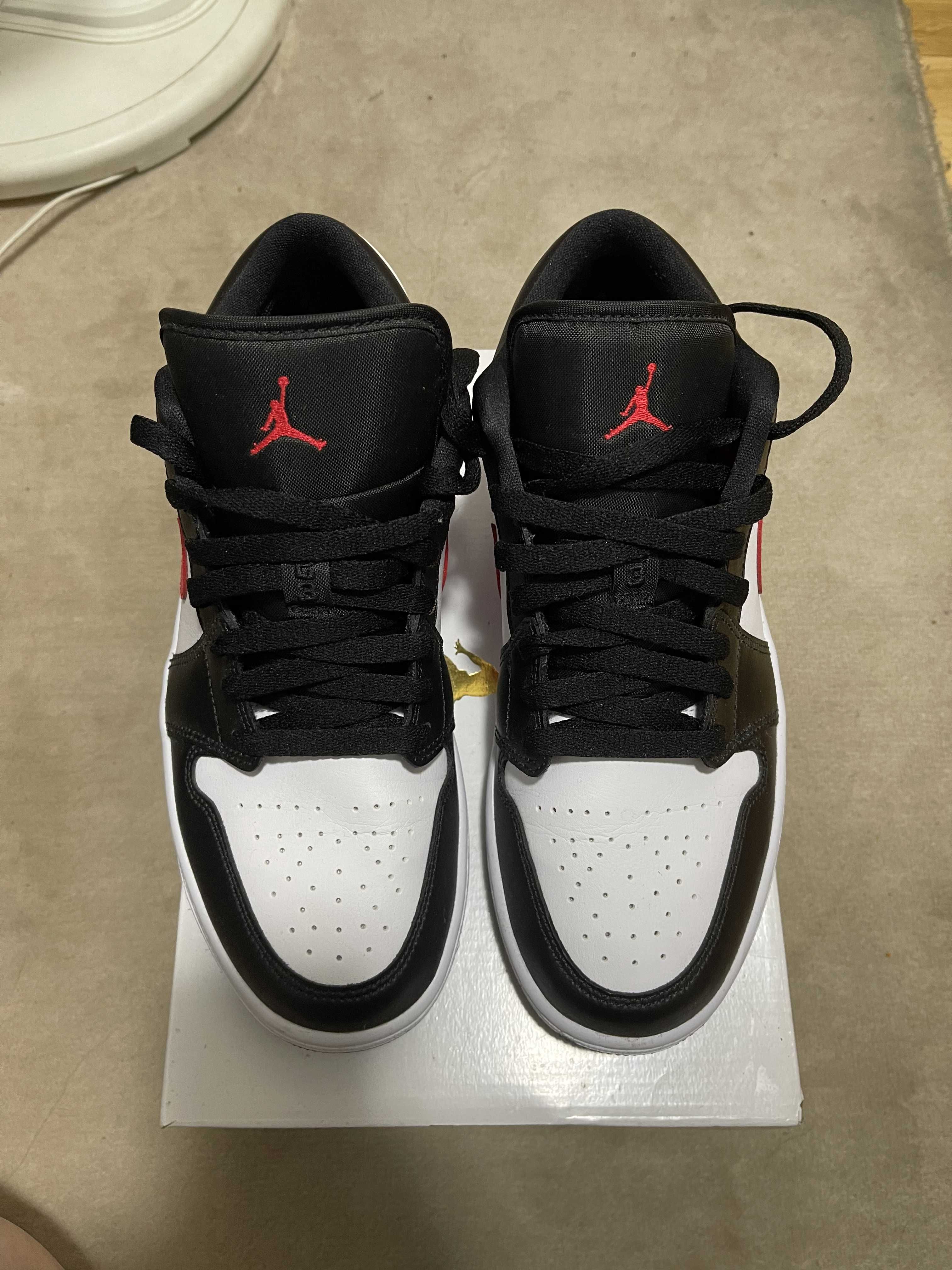 NIKE Women's AIR JORDAN 1 LOW "BLACK/SIREN RED/WHITE"