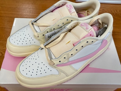 Travis Scott × Nike Air Jordan 1 Retro Low OG "Muslin/Shy Pink"