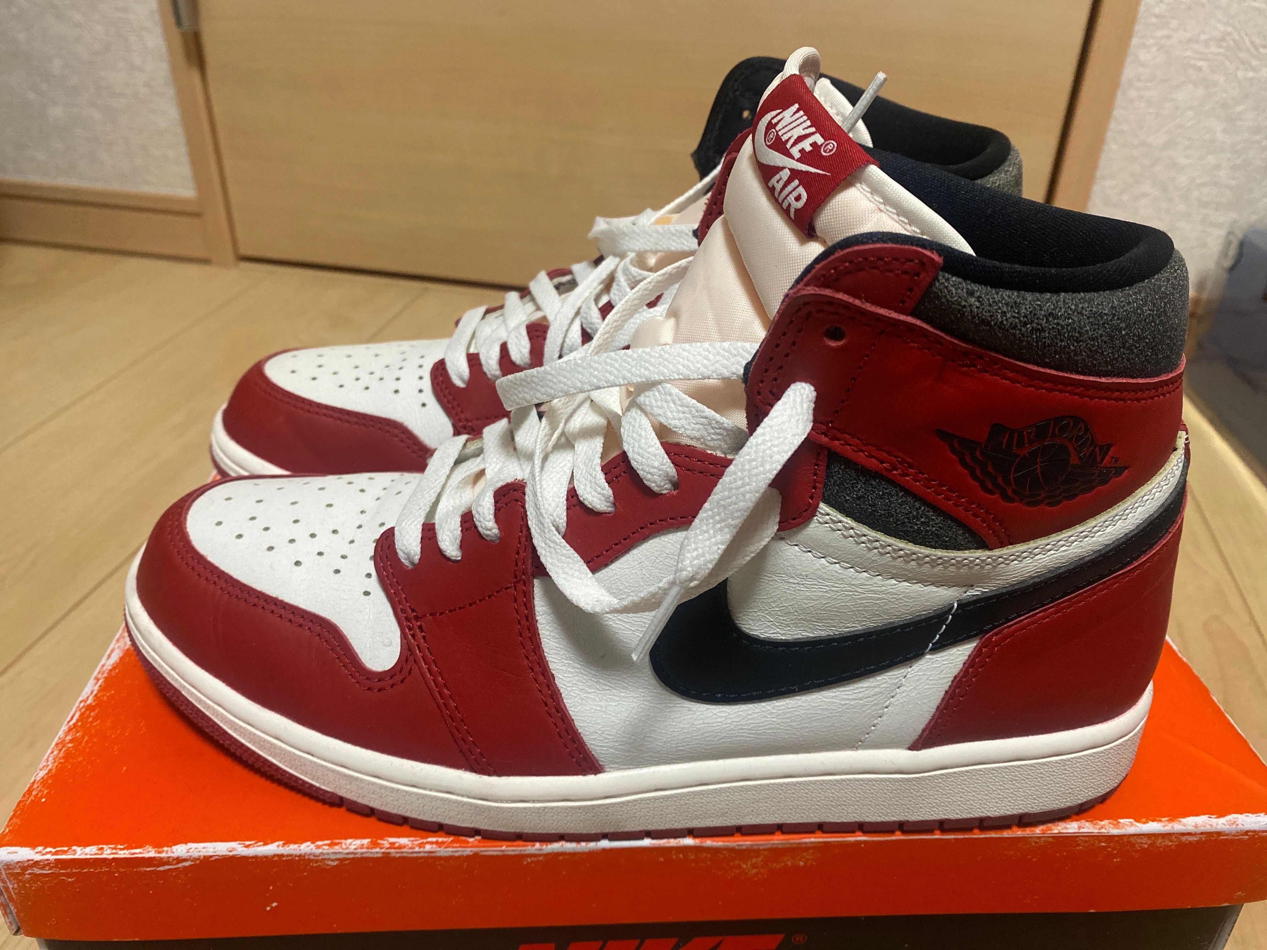 Nike Air Jordan 1 High OG "Lost & Found/Chicago"