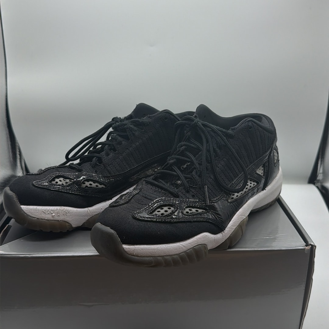 Nike Air Jordan 11 Retro Low IE "Craft"