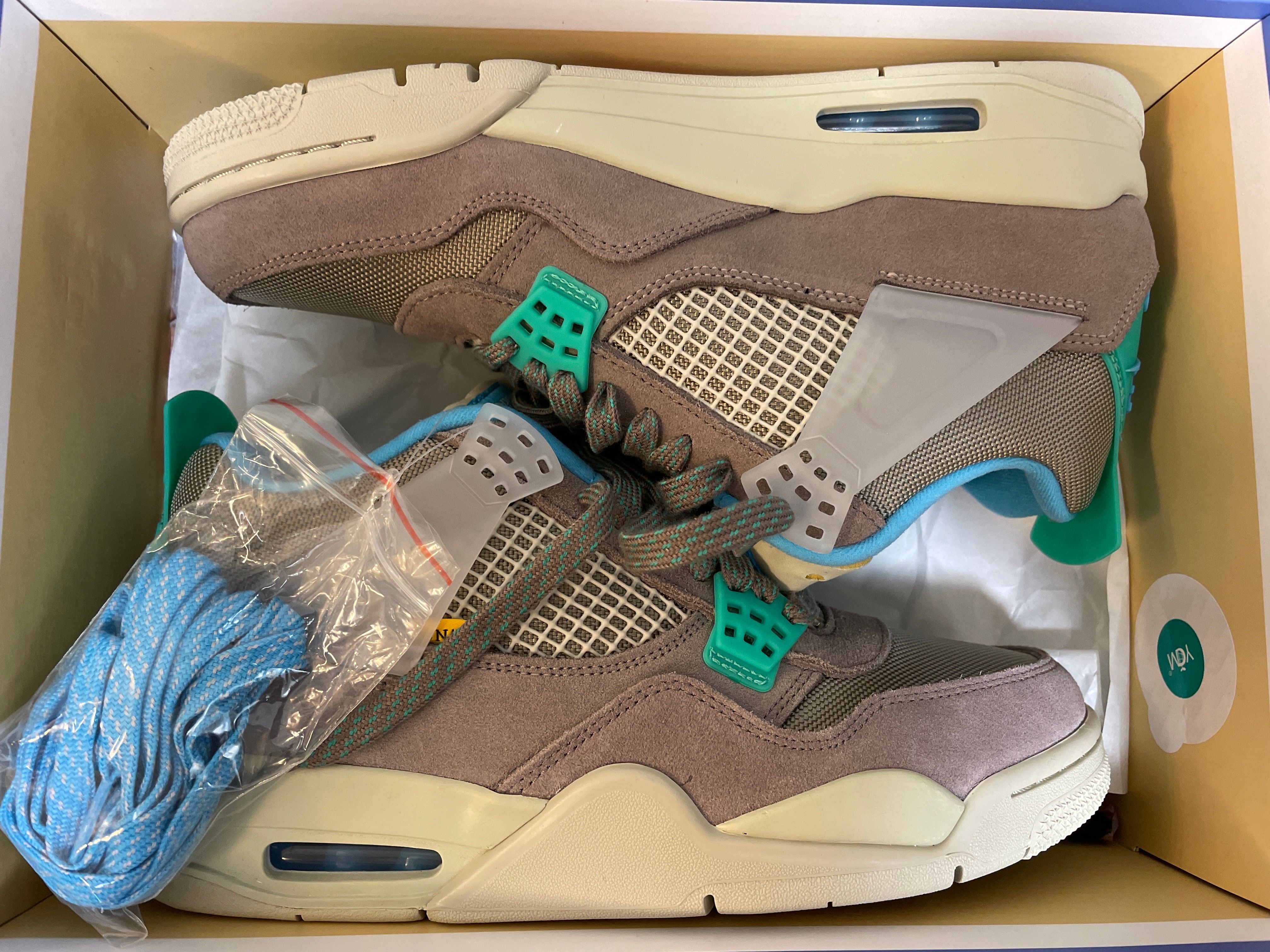 UNION × NIKE AIR JORDAN 4 SP "TAUPE HAZE"