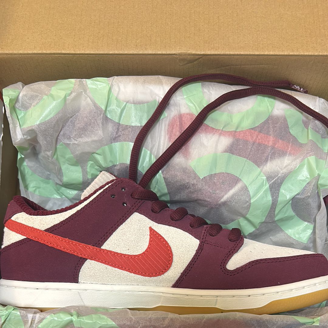 Skate Like a Girl × Nike SB Dunk Low Pro "Dark Beetroot"