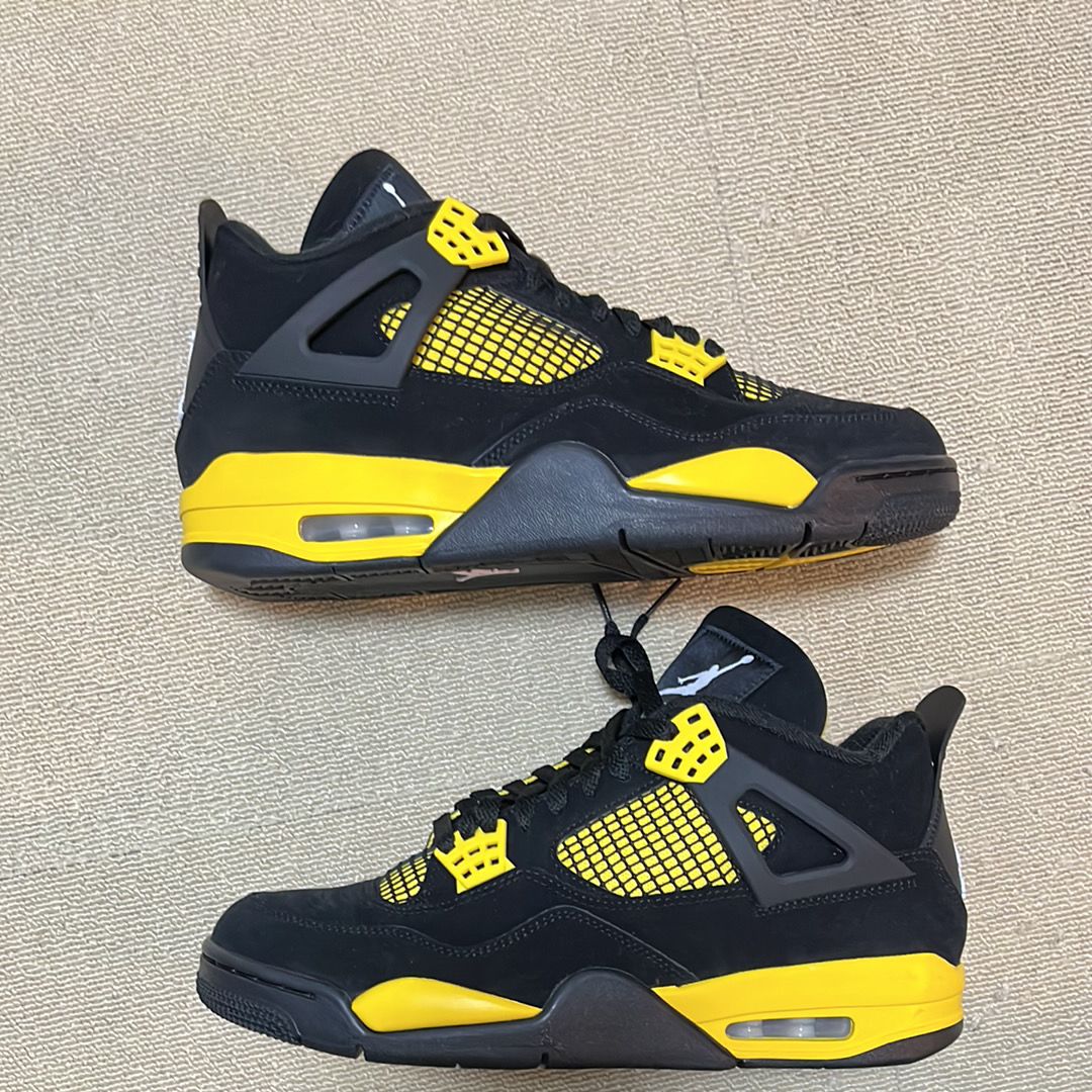 Nike Air Jordan 4 Retro "Thunder"(2023)