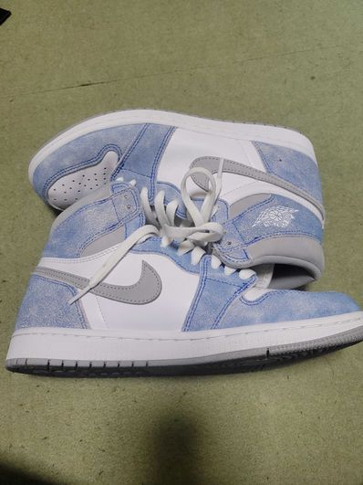 Nike Air Jordan 1 High OG "Hyper Royal"