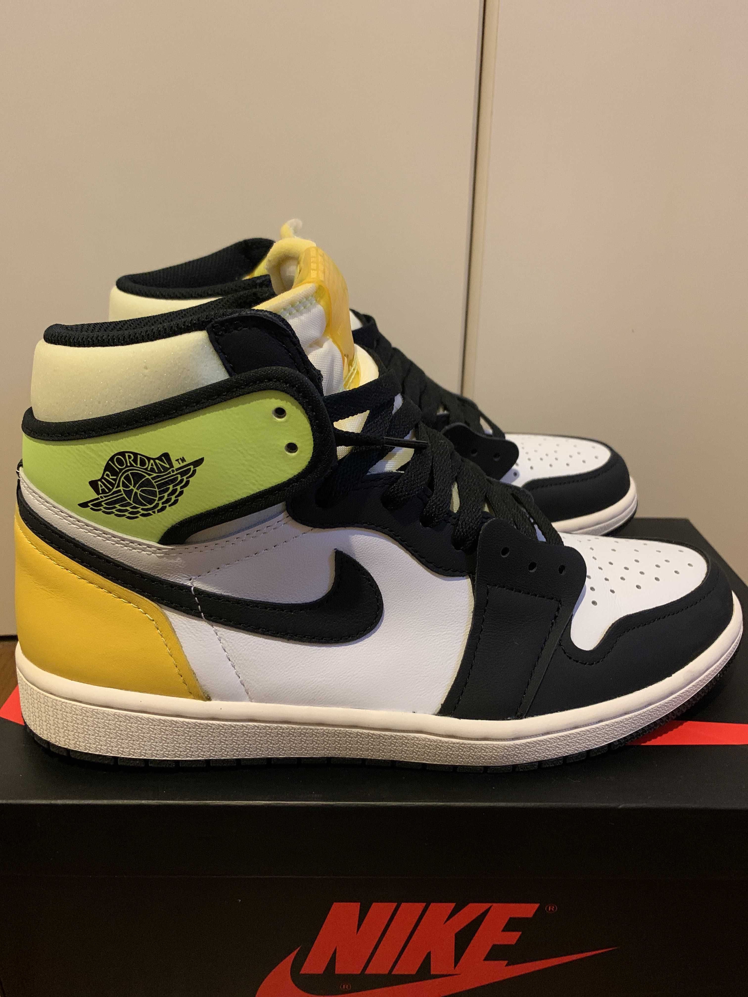 Nike Air Jordan 1 High OG "Volt Gold"