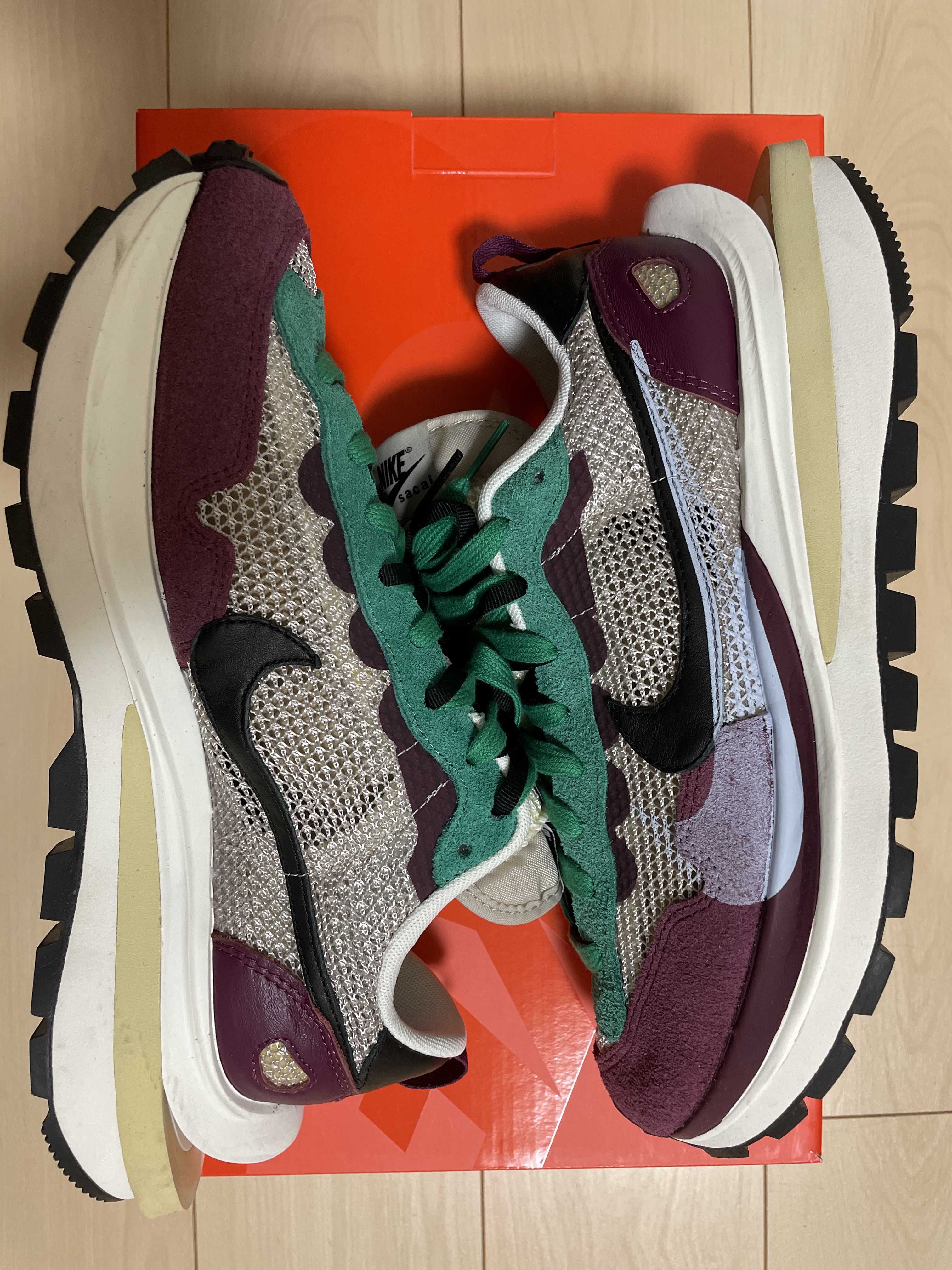 sacai × Nike Vapor Waffle "String/Red/Green"