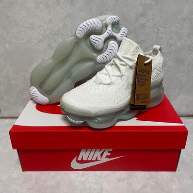 Nike Women's Air Max Scorpion Flyknit "White"