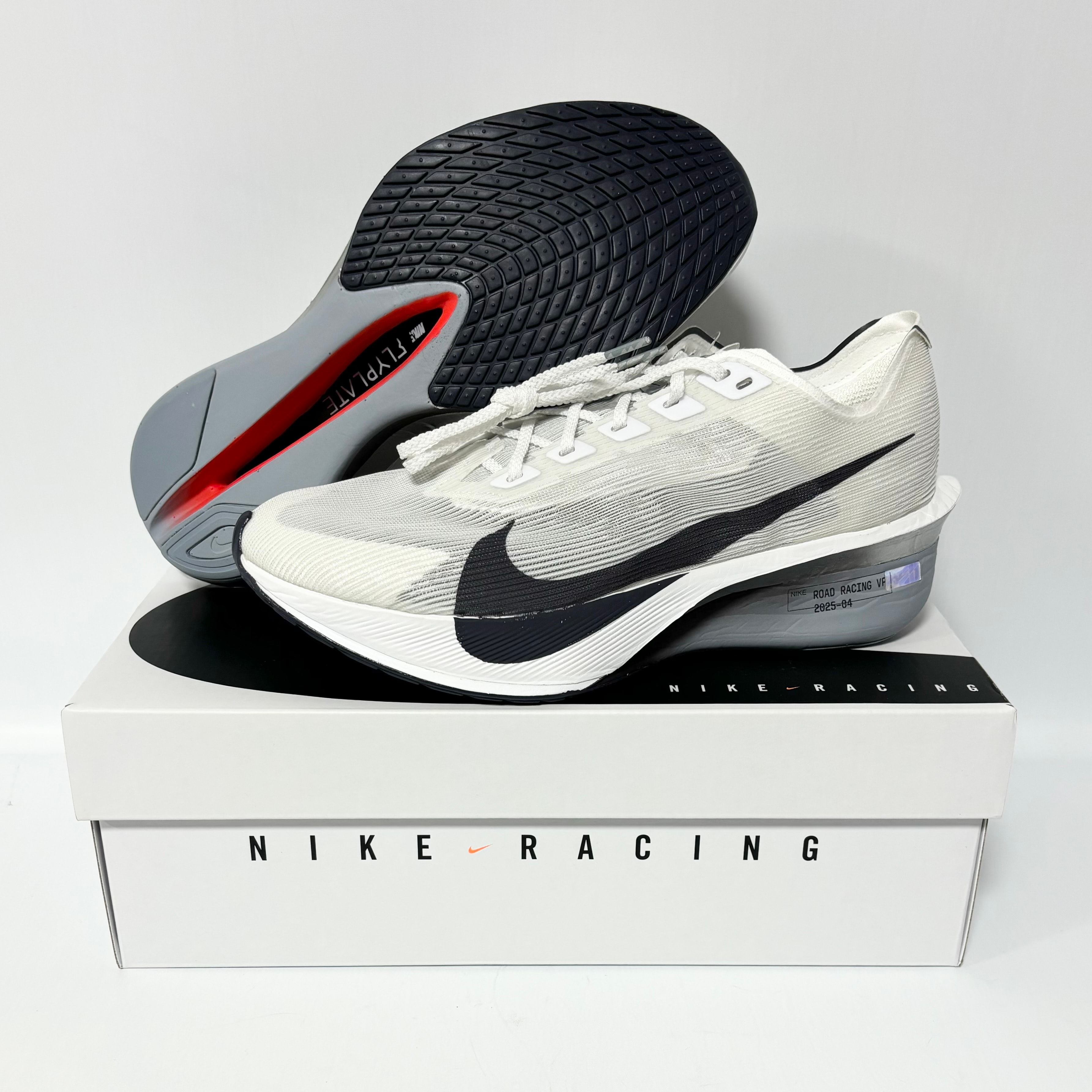 Nike VaporFly 4 "White/Obsidian Mist/Pure Platinum/Gridiron"