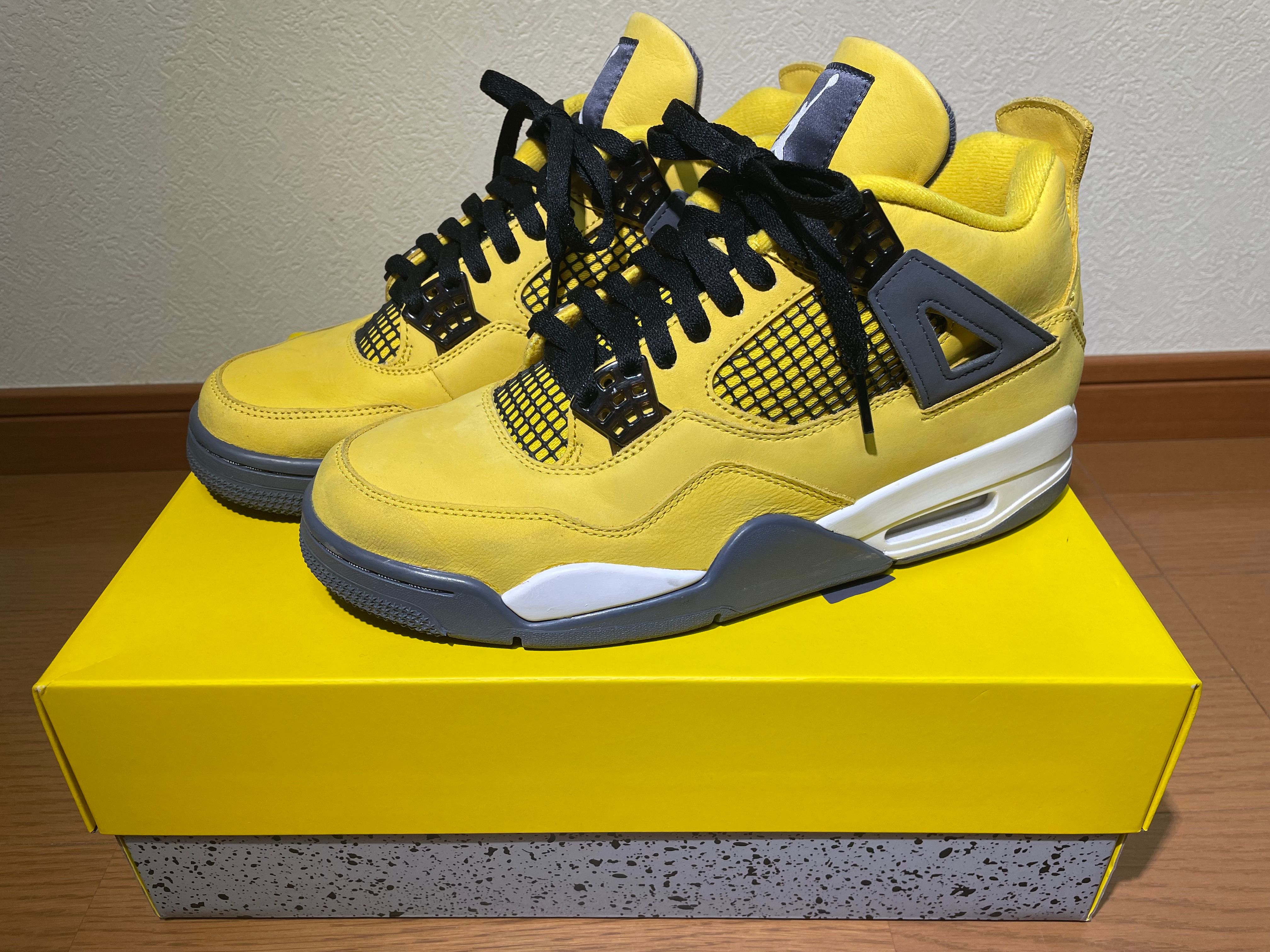Nike Air Jordan 4 "Tour Yellow"