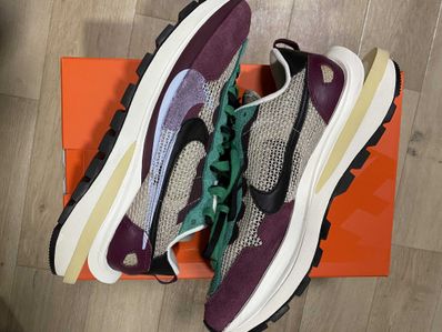 sacai × Nike Vapor Waffle "String/Red/Green"