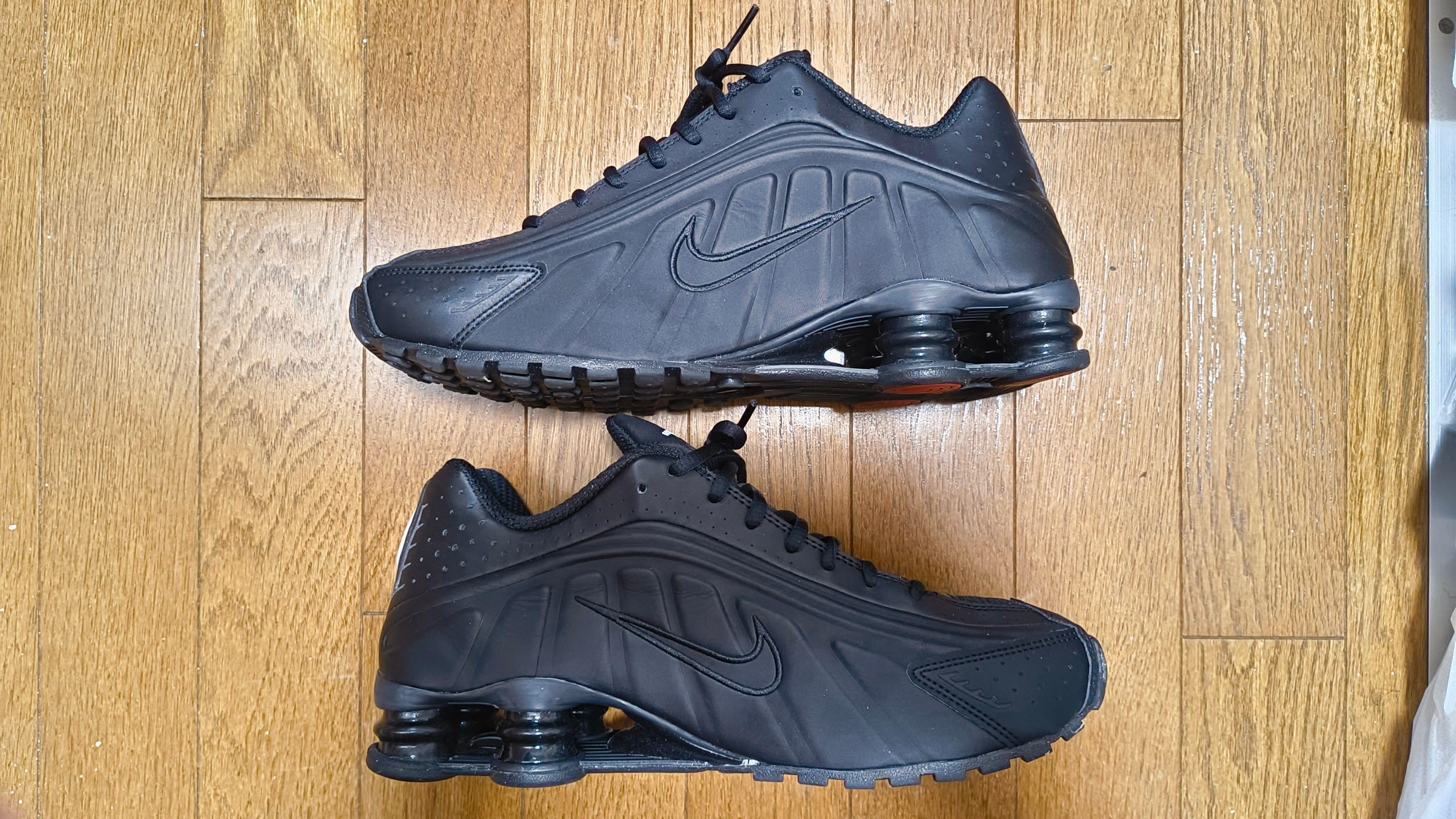 Nike Women's Shox R4 "Black"