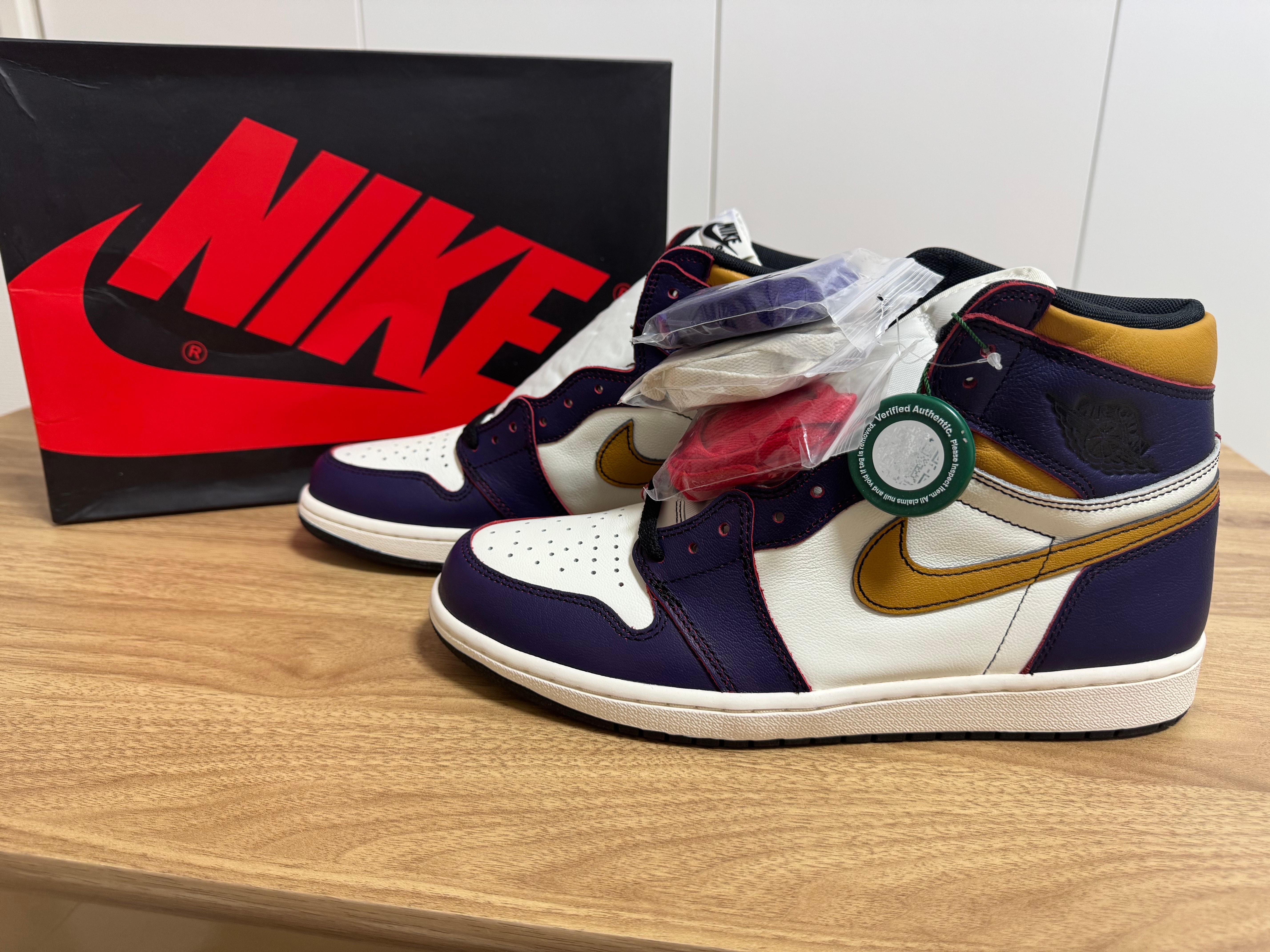 Nike SB × Air Jordan 1 Retro High "La To Chicago"