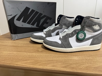 Nike Air Jordan 1 Retro High OG "Black and Smoke Grey"