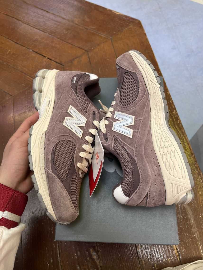 New Balance 2002R "Black Fig"