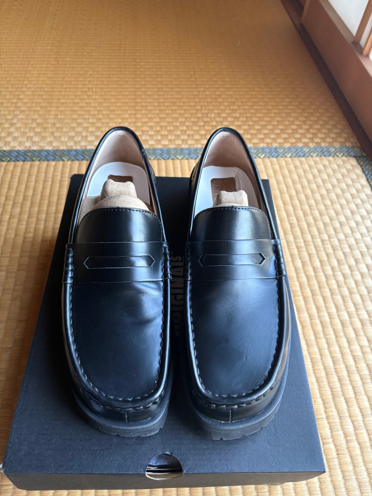 Clarks Yukoner Penny "Black Leather"