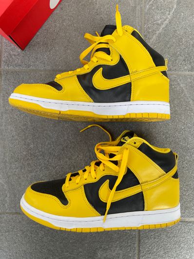 Nike Dunk High "Black/Varsity Maize"