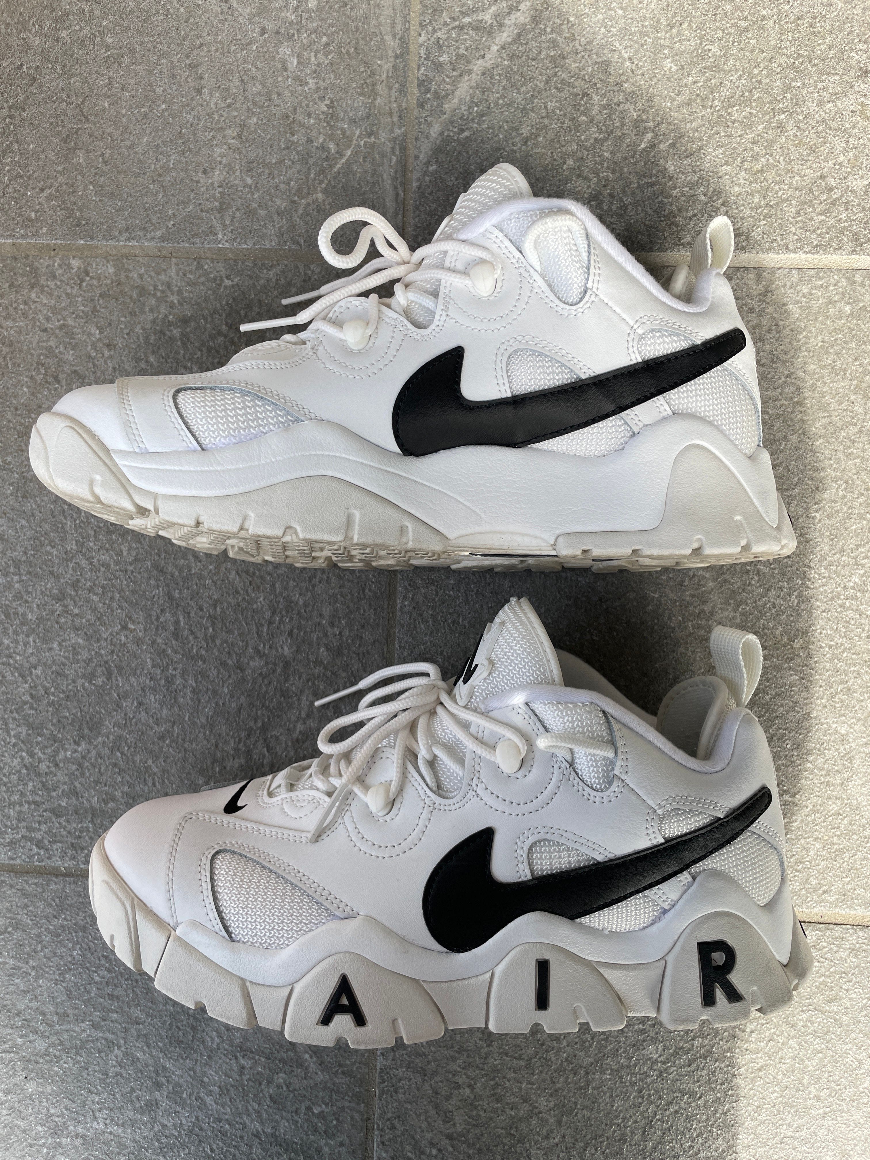 NIKE AIR BARRAGE LOW "WHITE/BLACK"