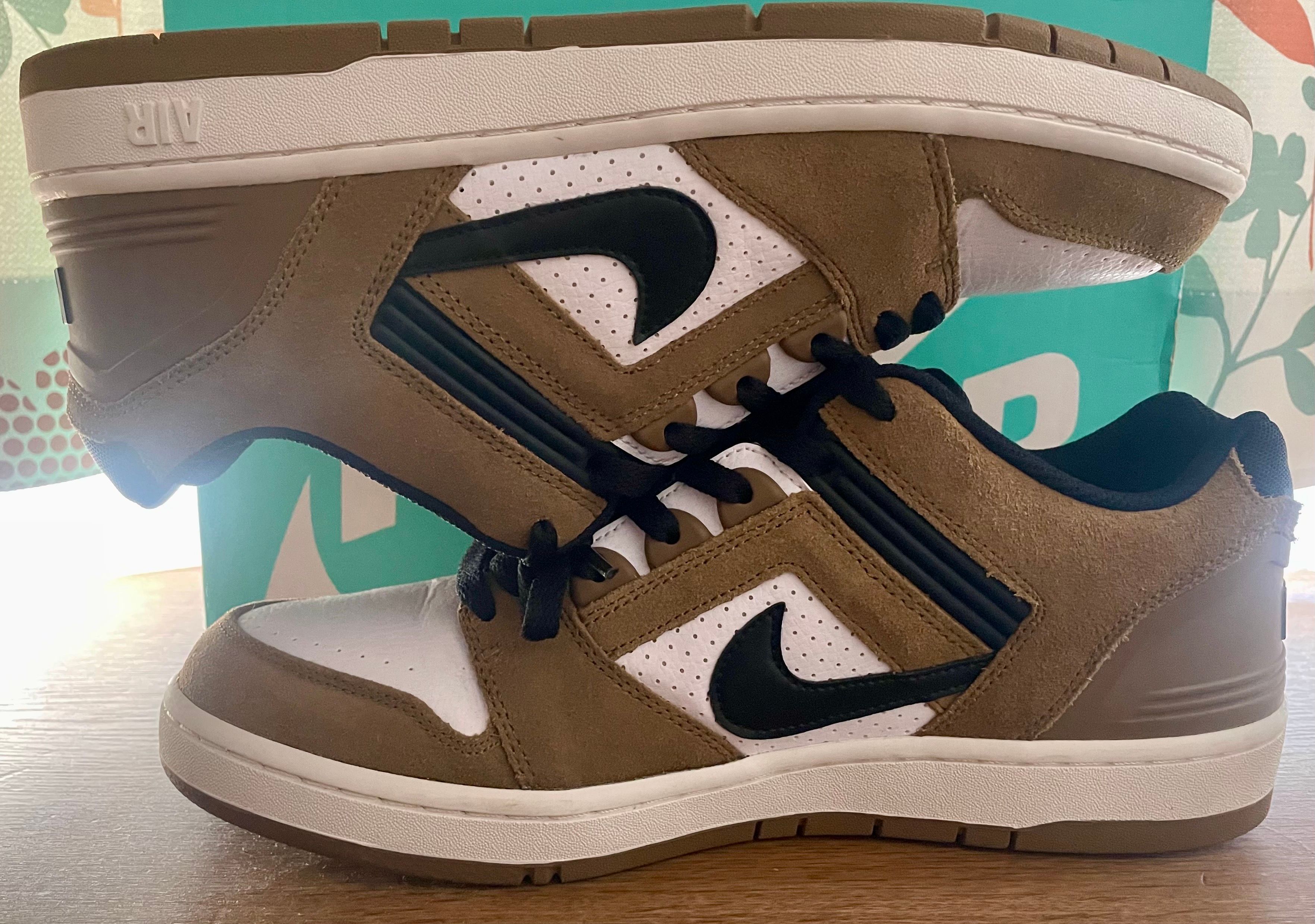美品　NIKE SB エアフォース2 LOW Escape 29㎝ 楽天市場】NIKE SB AIR FORCE 2 LOW lichen brown/black-white