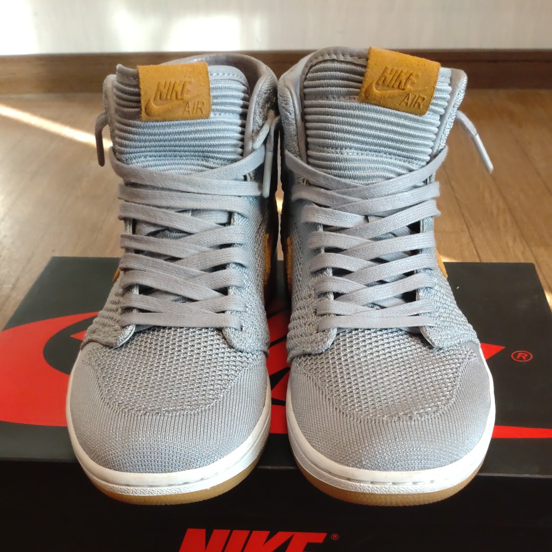 Nike Air Jordan 1 Retro High Flyknit "Wolf Grey"