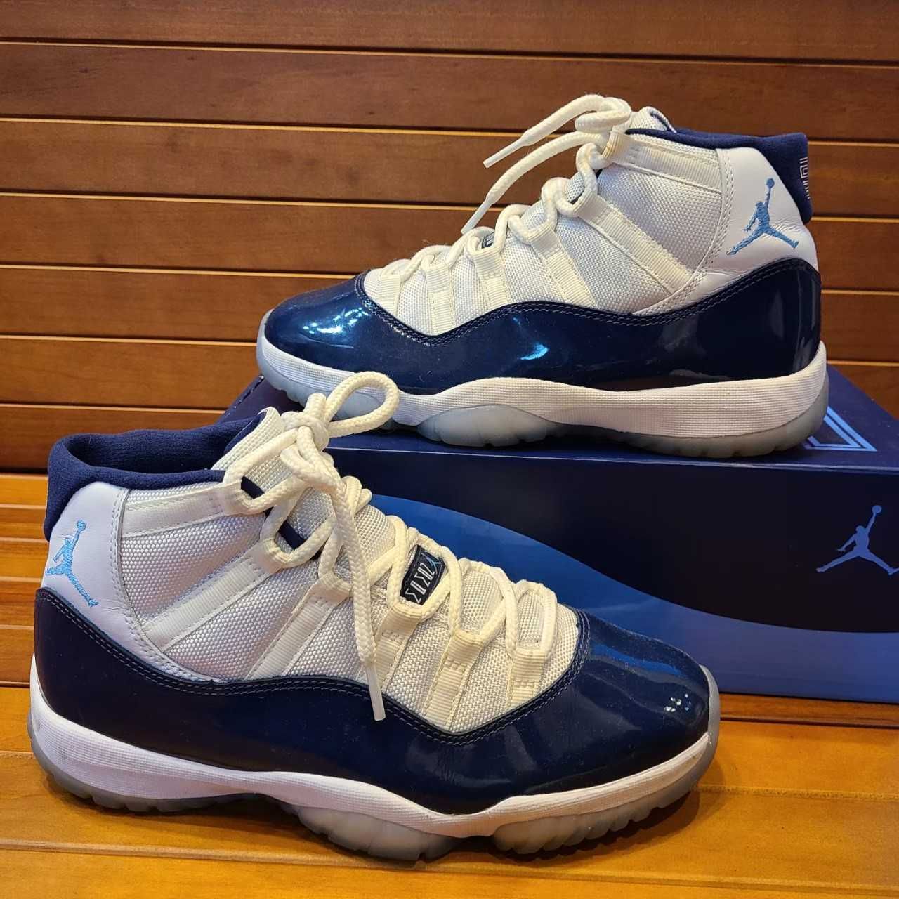 Nike Air Jordan 11 Retro "UNC Win Like 82"