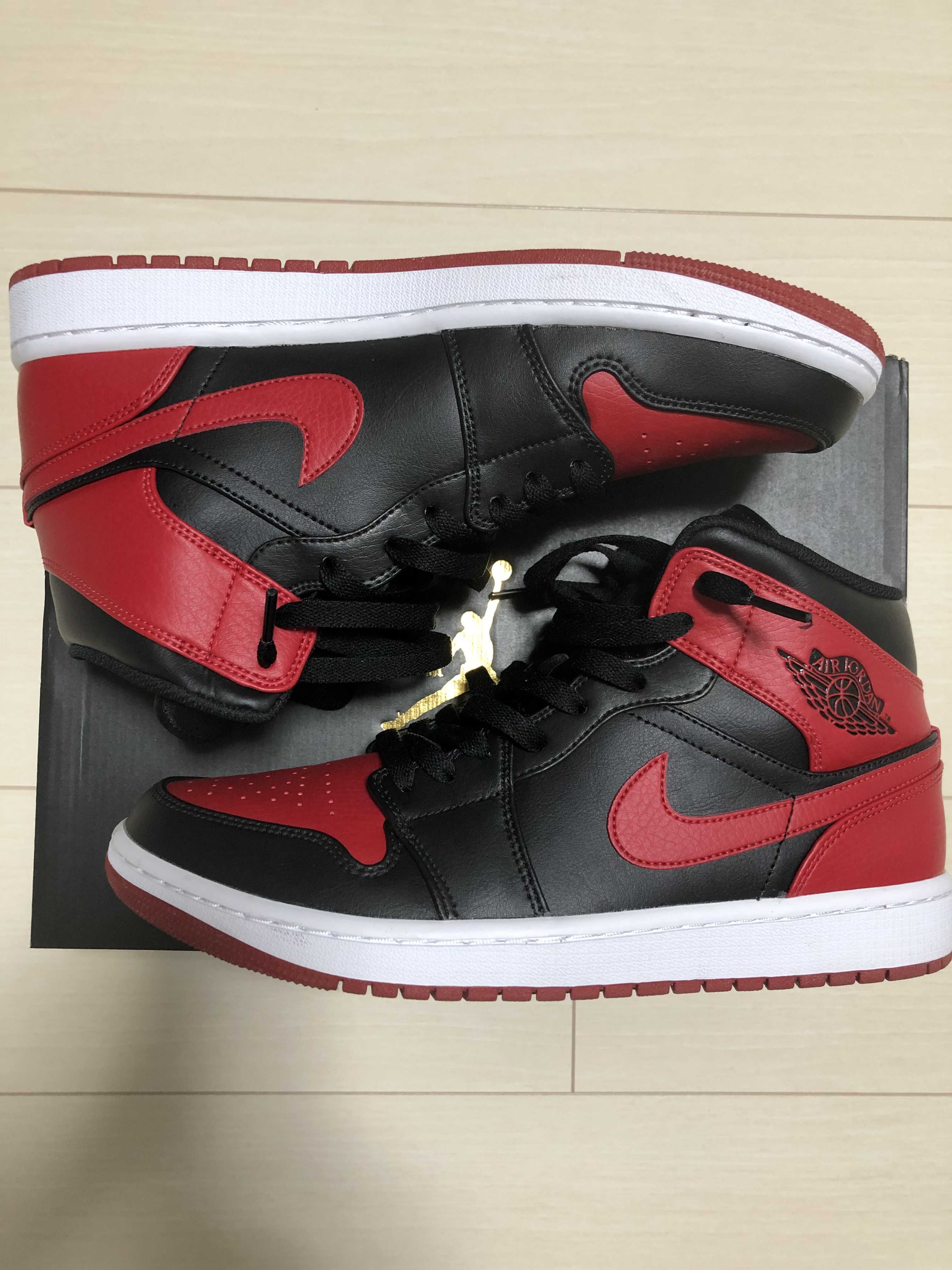 Nike Air Jordan 1 Mid "Bred"