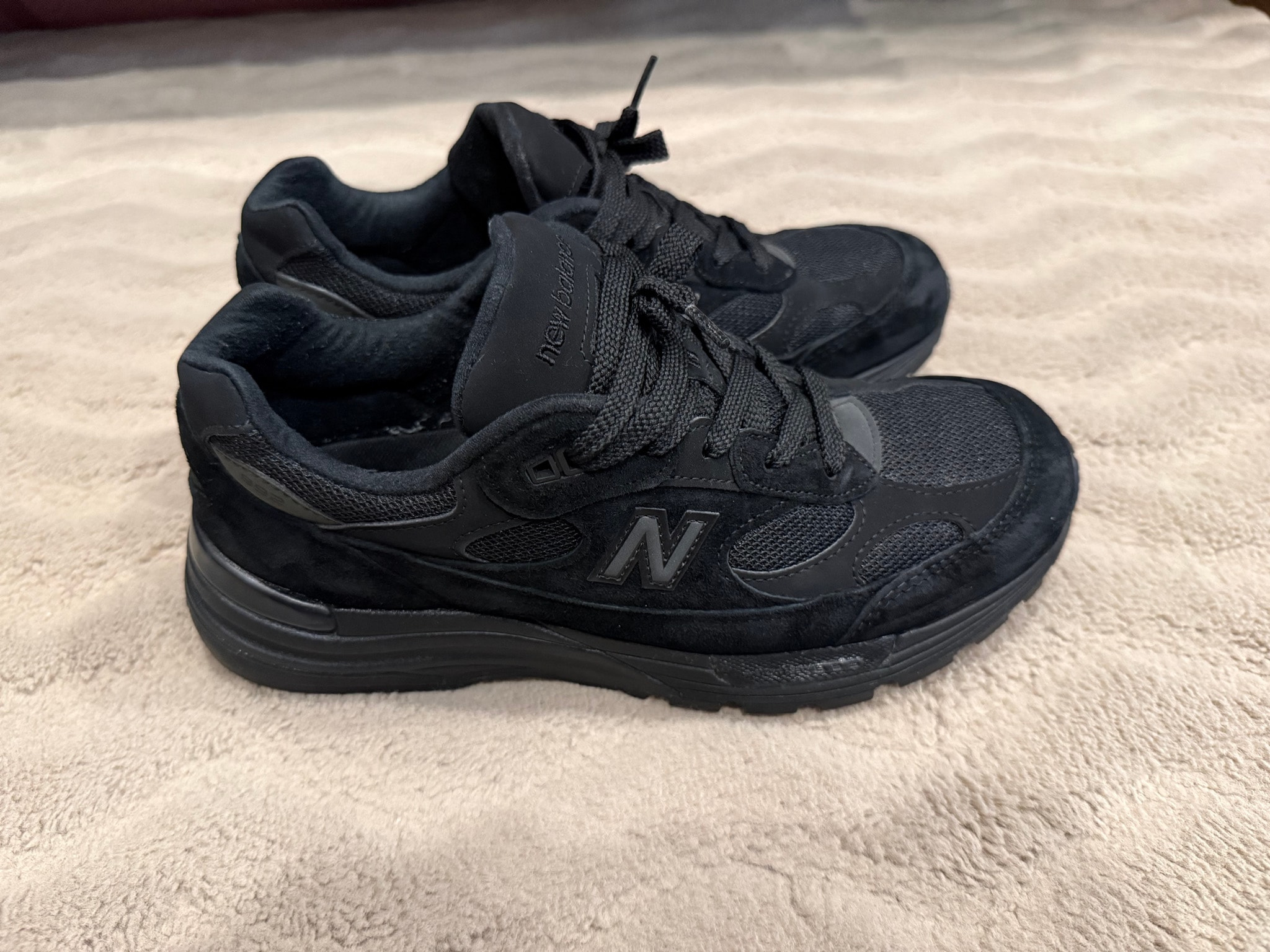 New Balance 992 "Triple Black" (2025/2026)