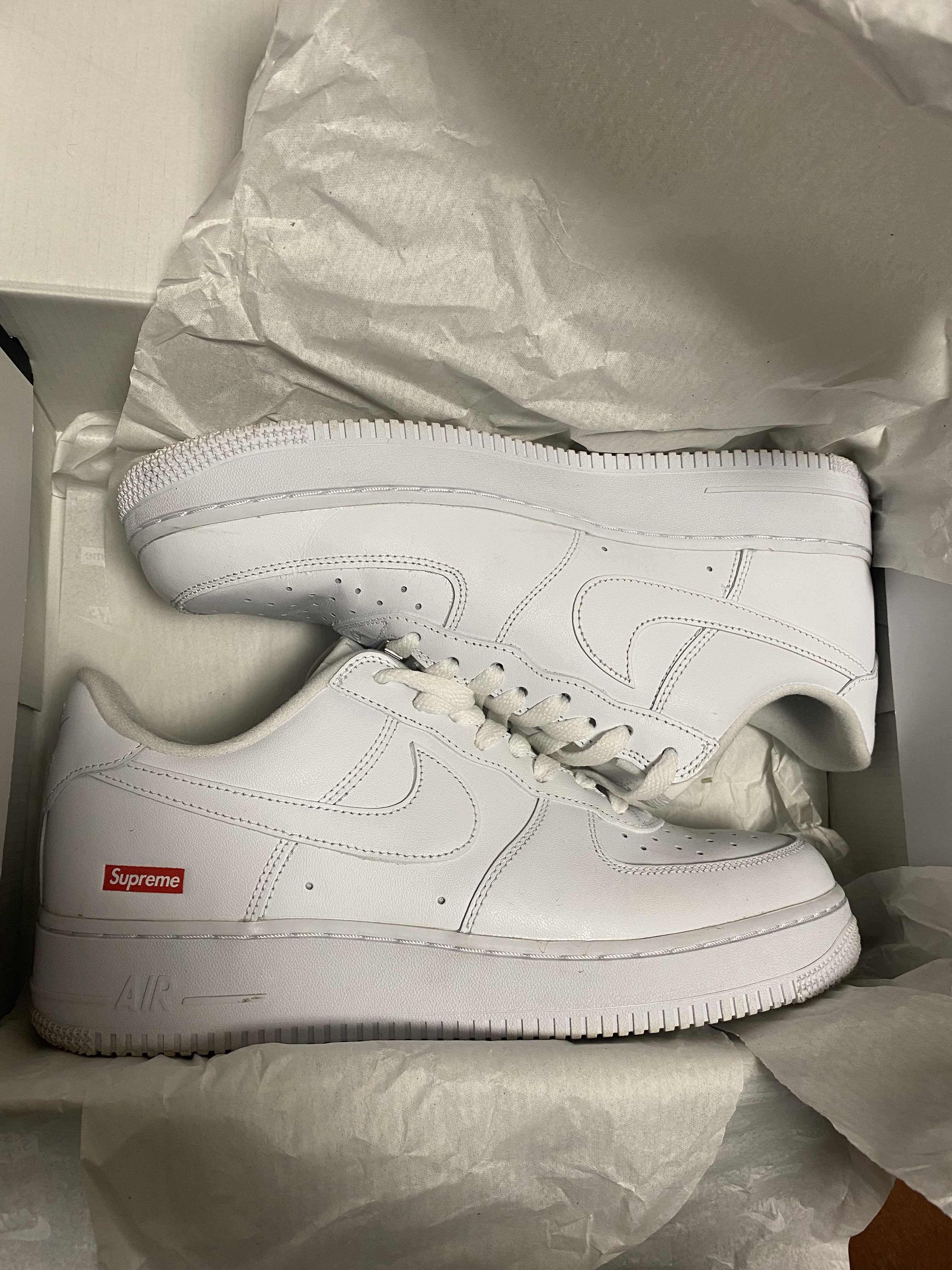 Supreme × Nike Air Force 1 Low "White"