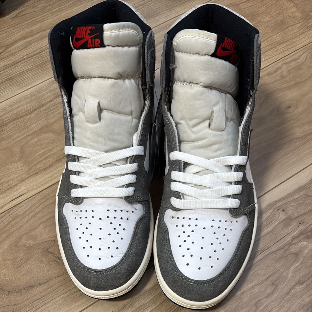 Nike Air Jordan 1 Retro High OG "Black and Smoke Grey"