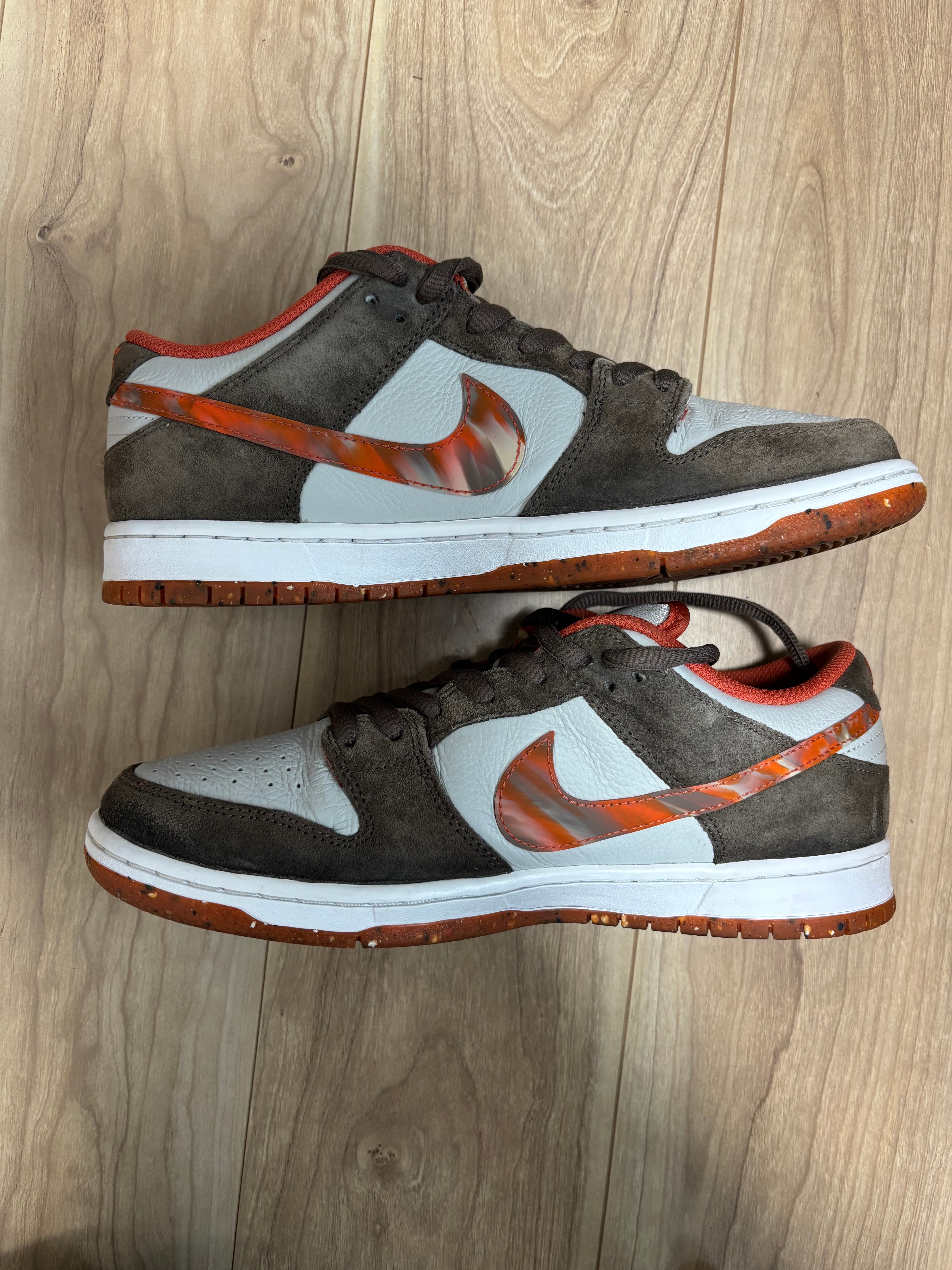 Crushed Skate Shop × Nike SB Dunk Low QS "Olive Grey/Mantra Orange"
