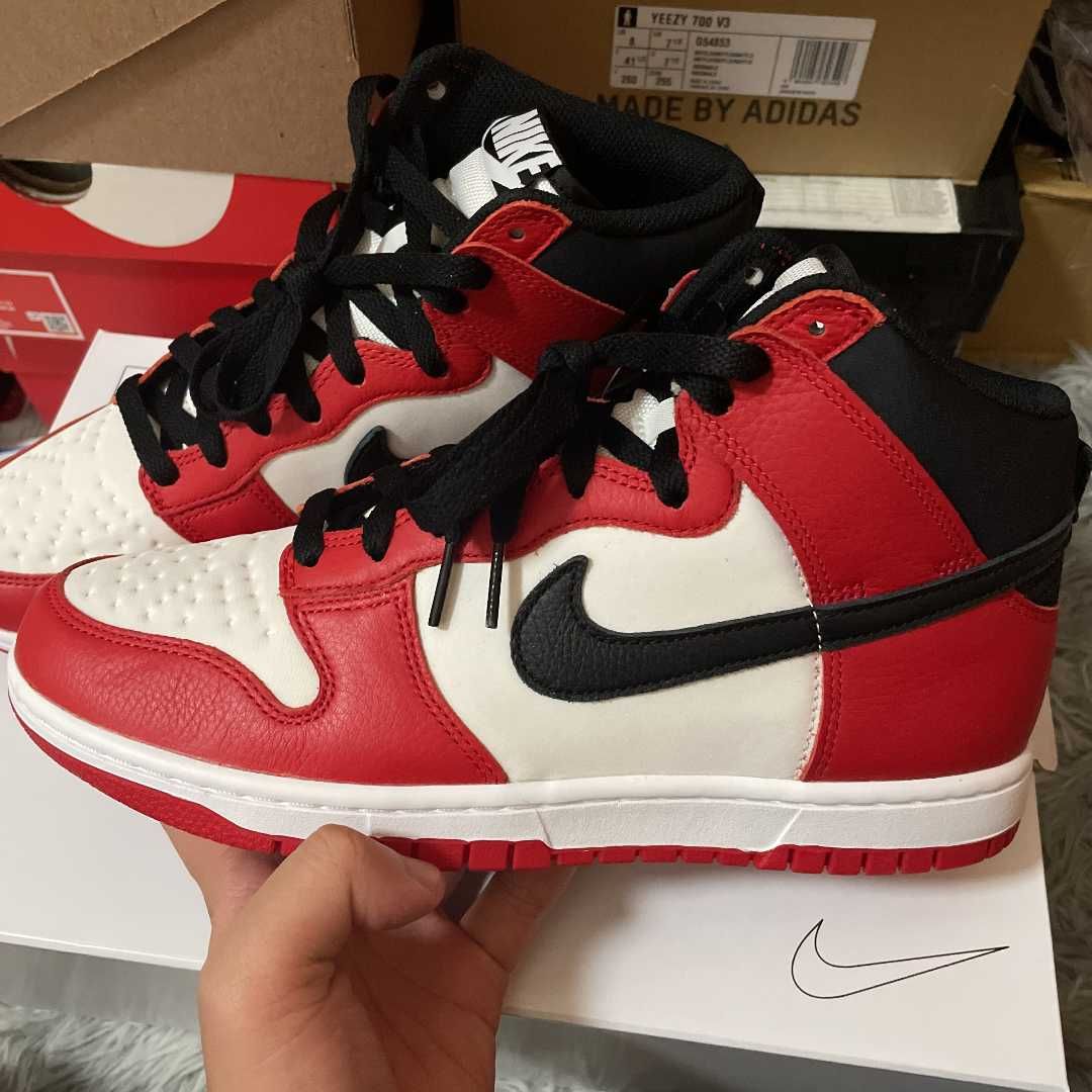 Nike SB Dunk Low Pro "J-Pack Chicago/Varsity Red and White"