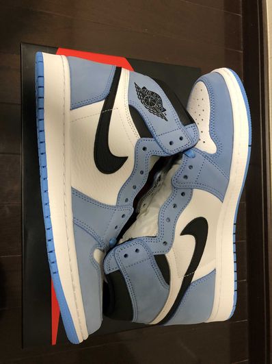 Nike Air Jordan 1 High OG "University Blue"
