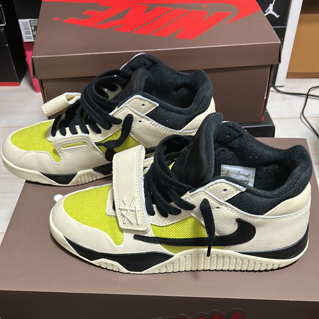 トラヴィススコット × ナイキ ジョーダン ジャンプマンジャック TR CJ1 T-Rexx "ブライトカクタス"