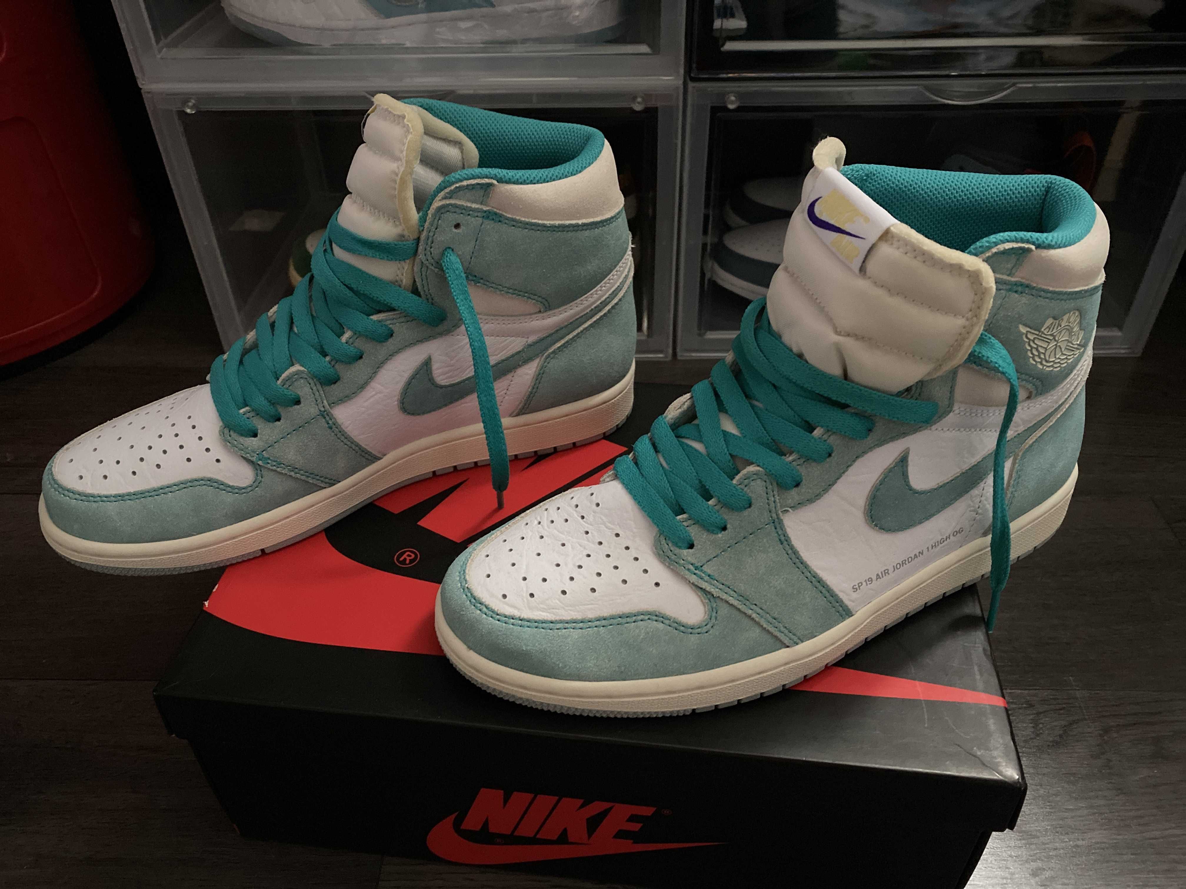 Nike Air Jordan 1 Retro High OG "Turbo Green"