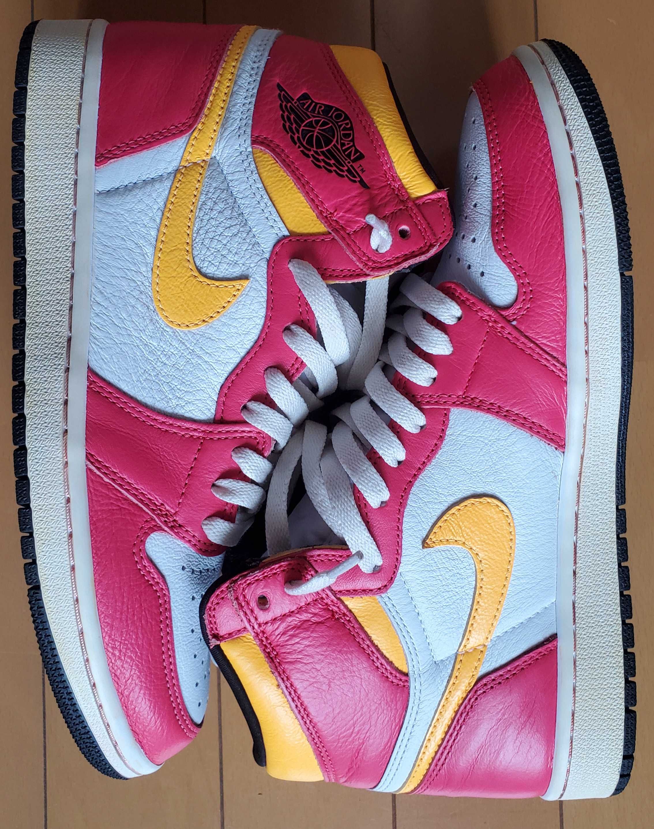 Nike Air Jordan 1 High OG "Light Fusion Red"