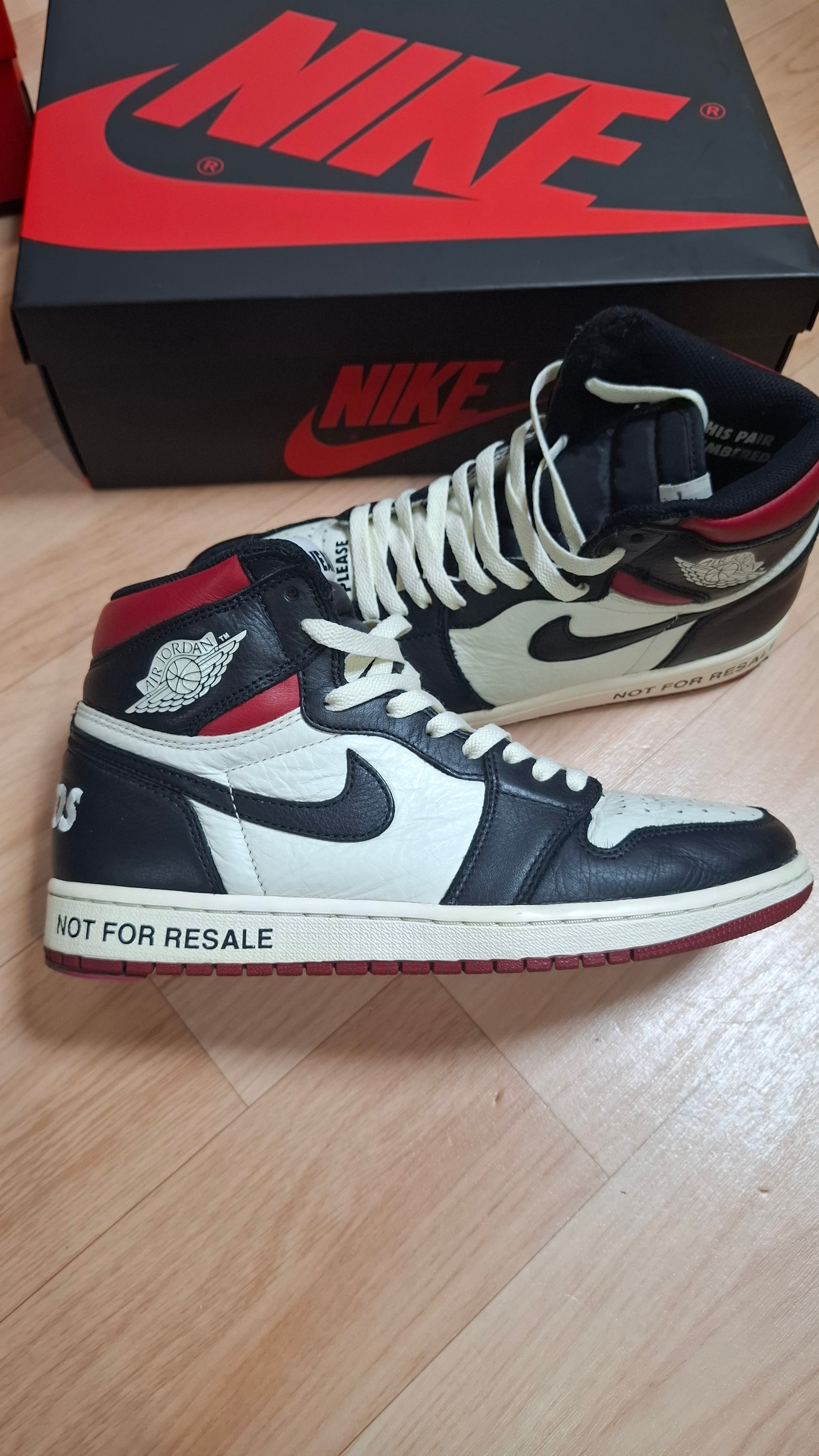 Nike Air Jordan 1 Retro High OG "Not for Resale"