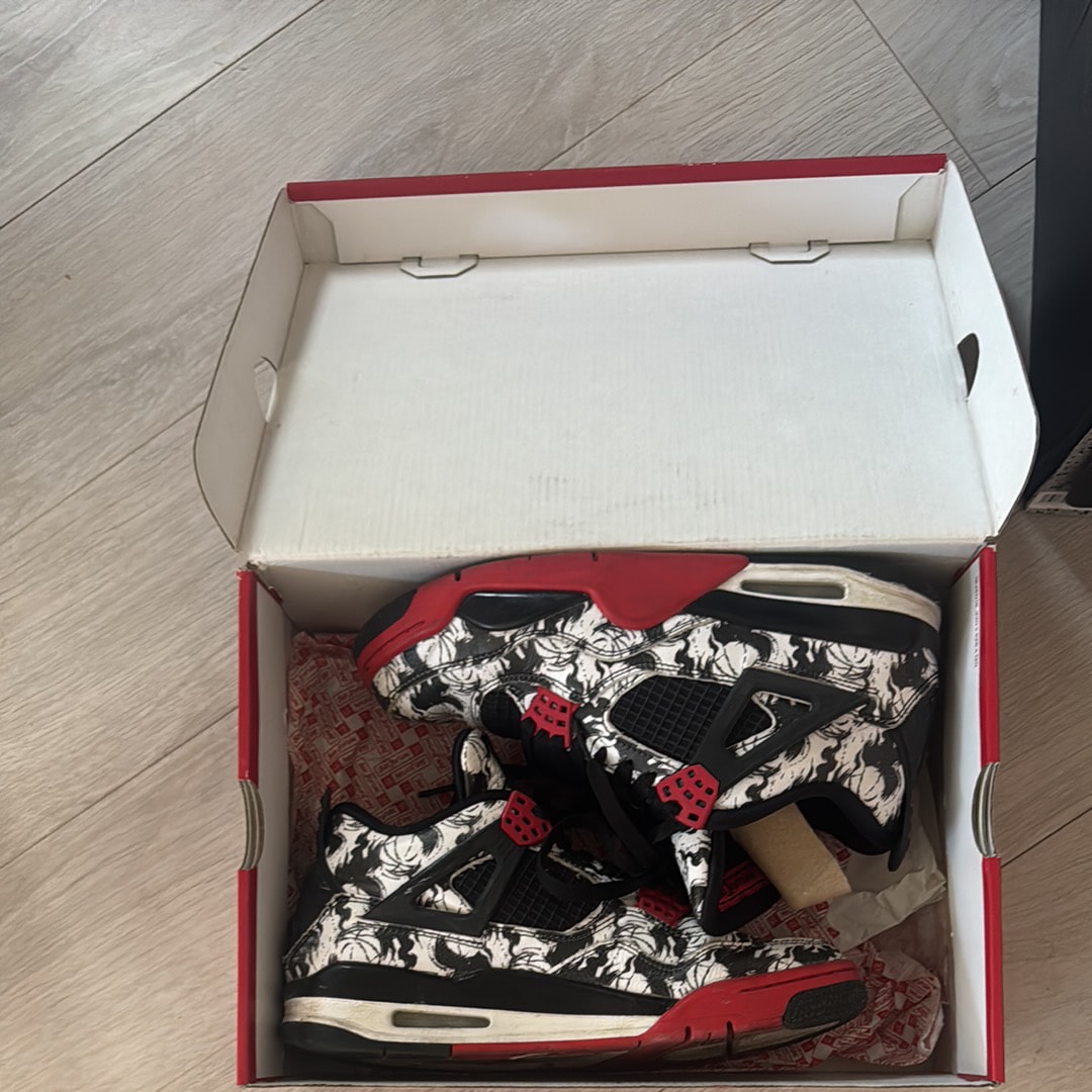 ナイキ エアジョーダン4 レトロ "タトゥー" (2018)