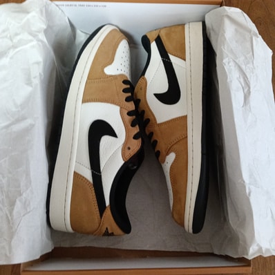 Nike Air Jordan 1 Low OG "Rookie of the Year/Sail and Golden Harvest"