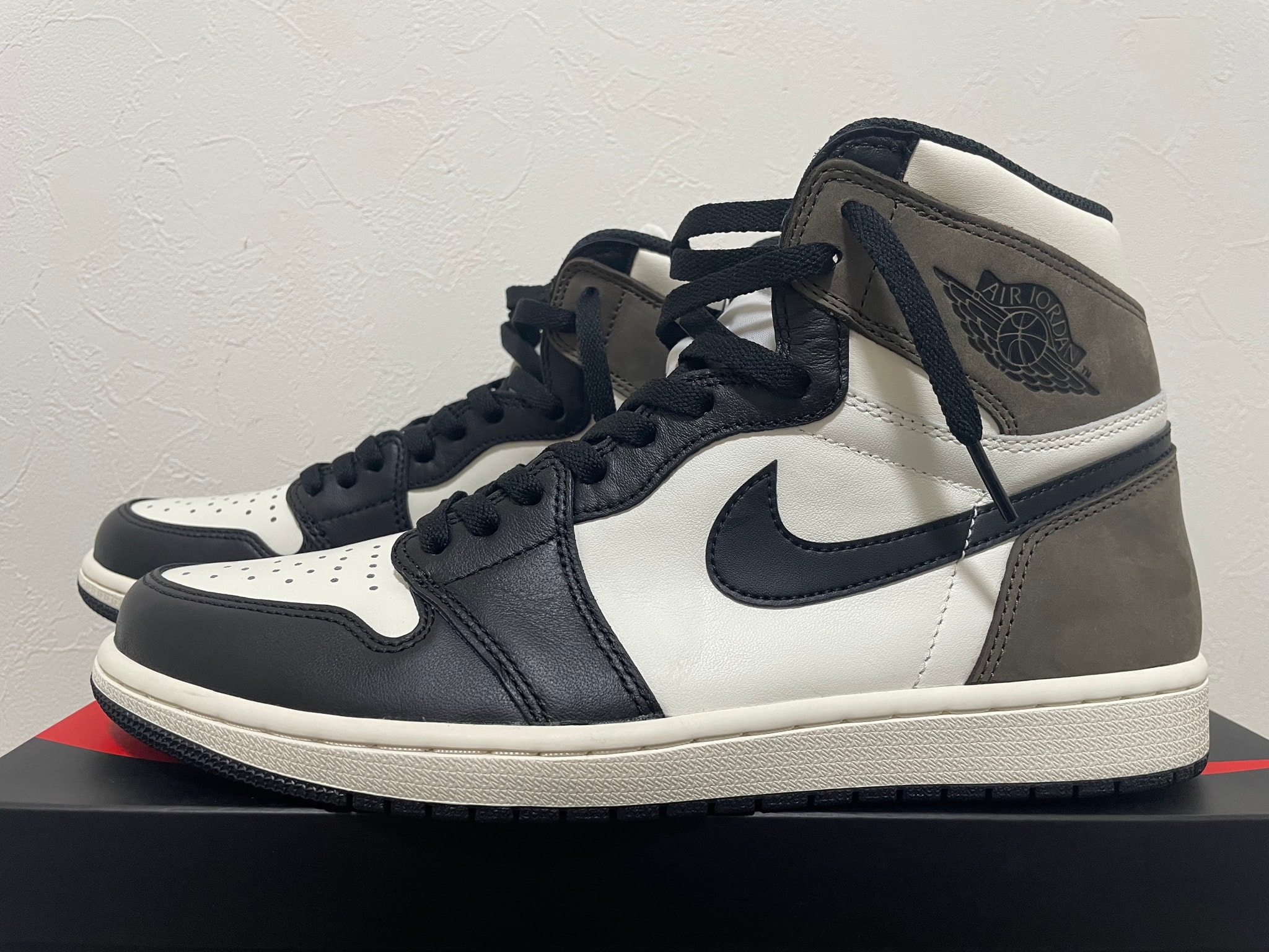 Nike Air Jordan 1 High OG "Sail/Dark Mocha/Black"