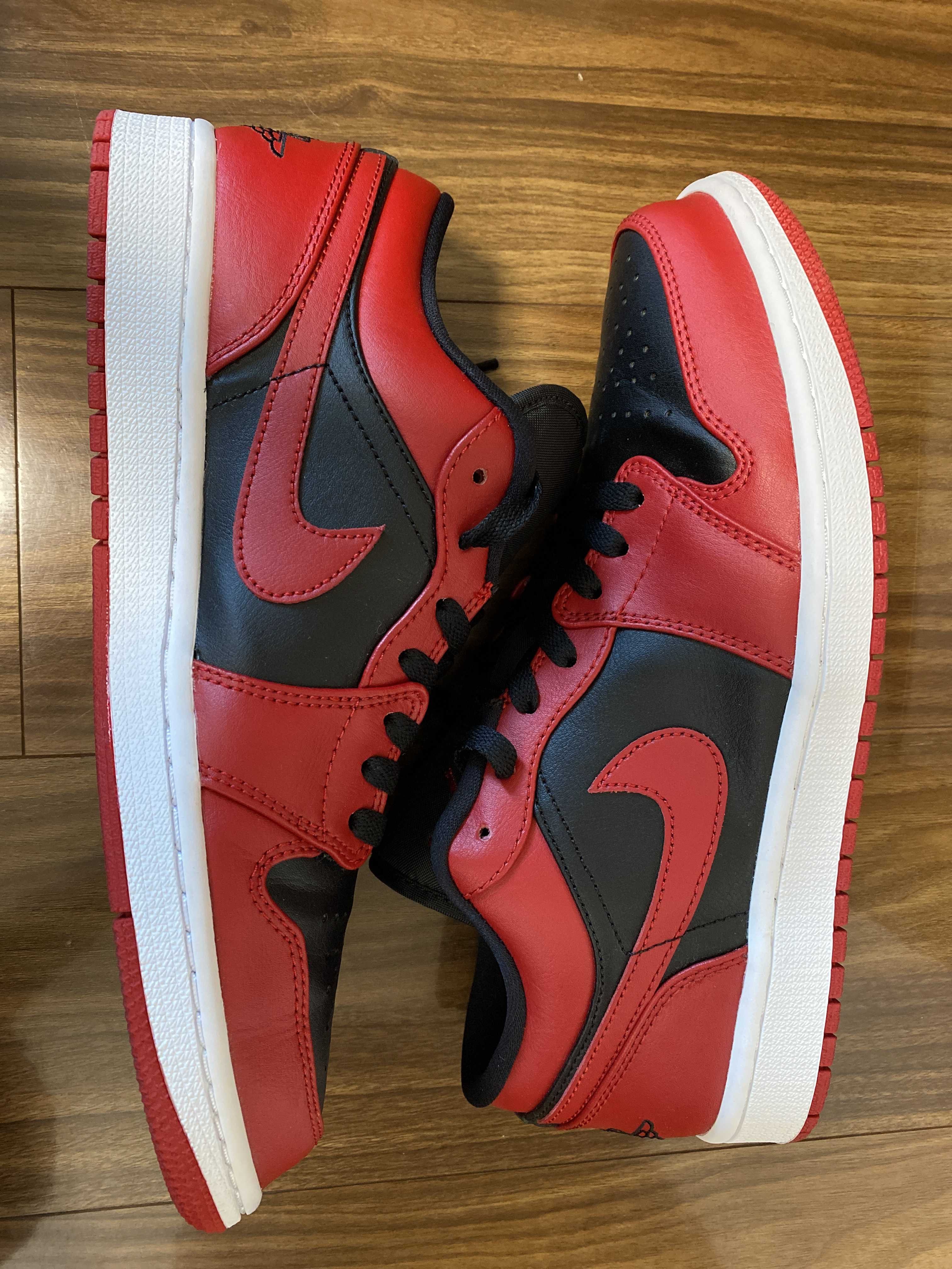 Nike Air Jordan 1 Low "Varsity Red"