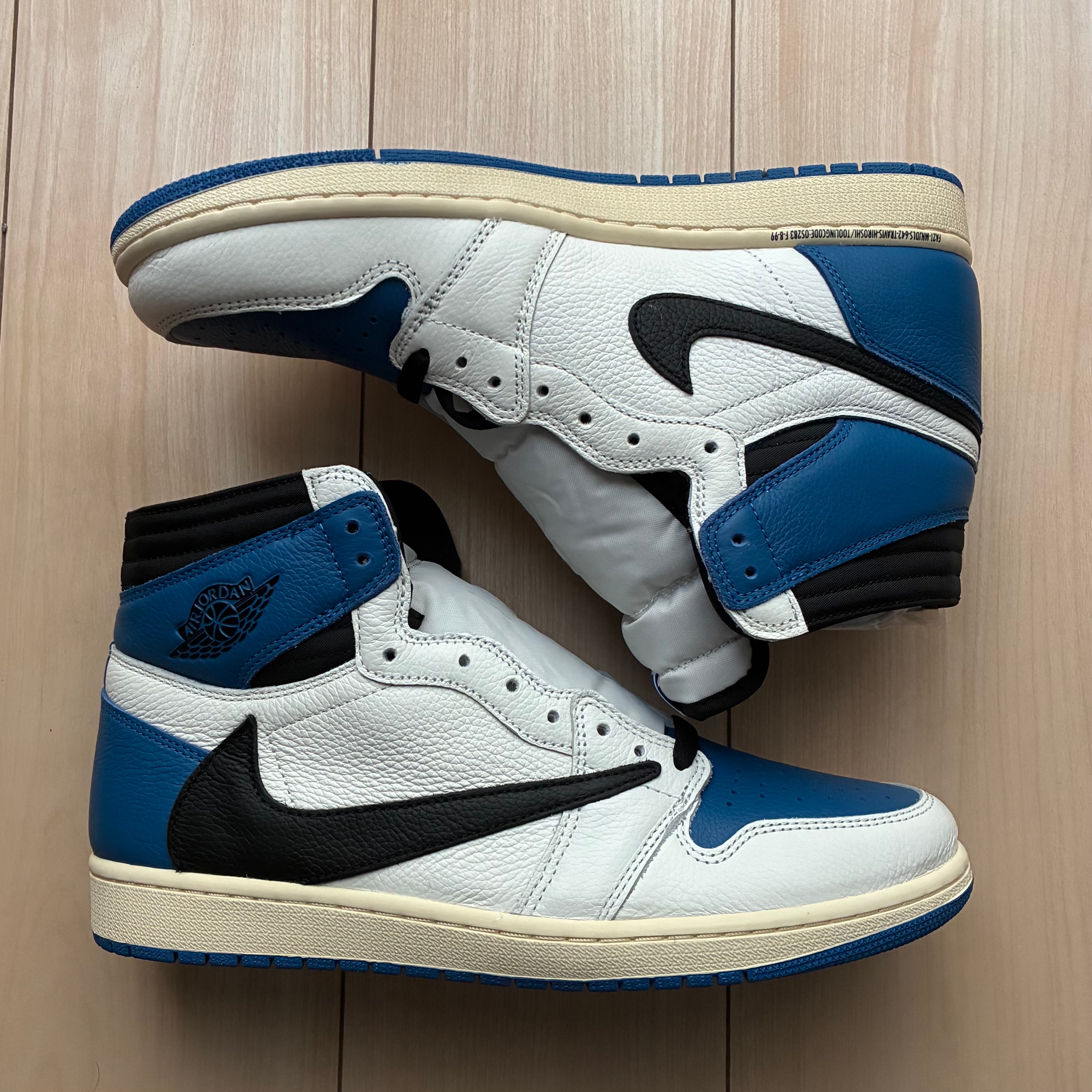 Travis Scott × fragment design × Nike Air Jordan 1 Retro High OG SP "Military Blue"
