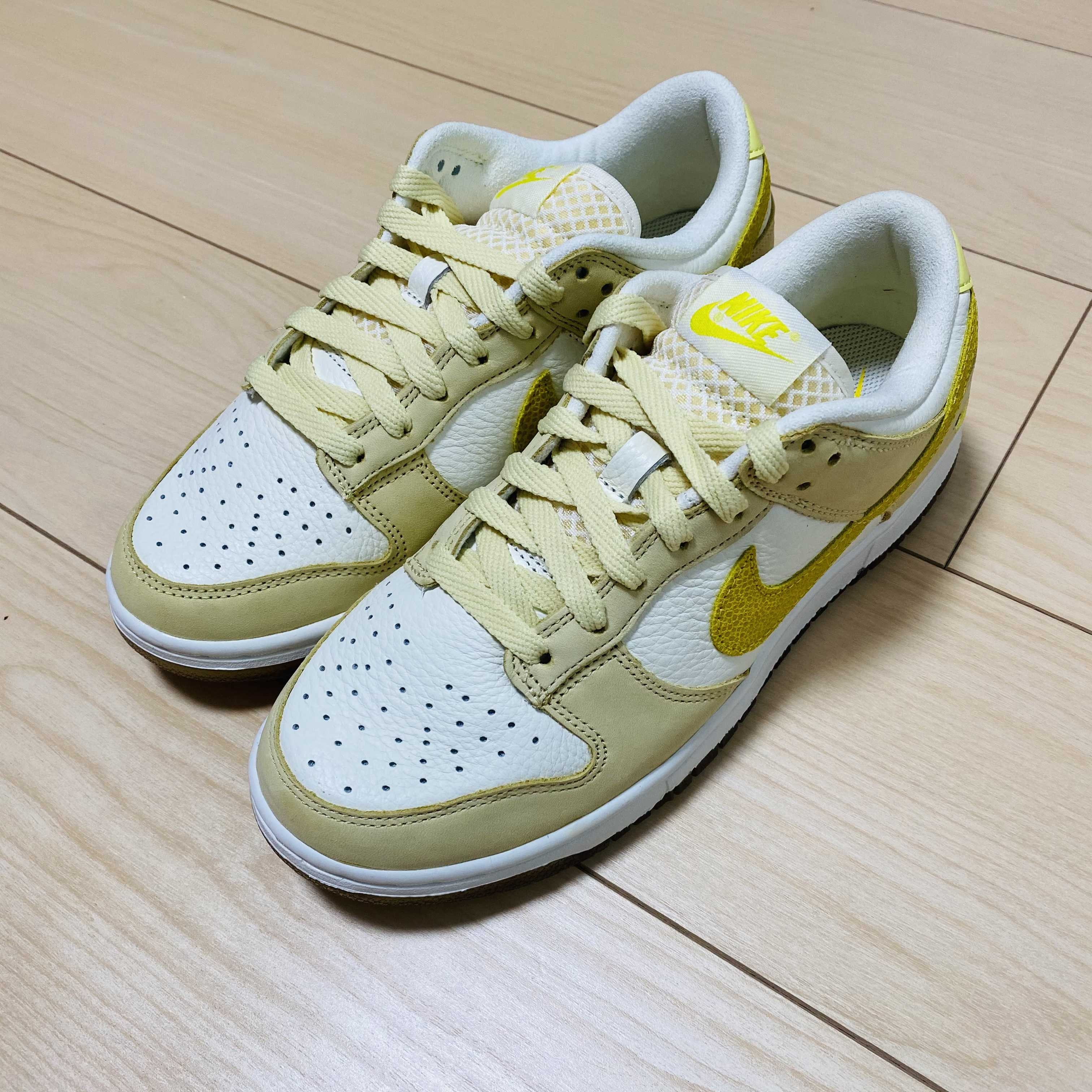 NIKE Women's DUNK LOW "LEMON DROP"