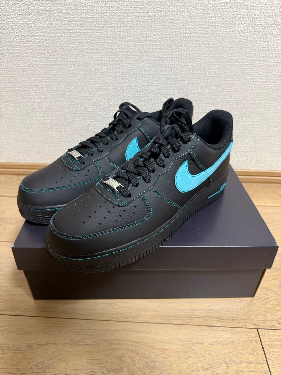 ナイキ エアフォース1 ロー "ブラックティファニー"