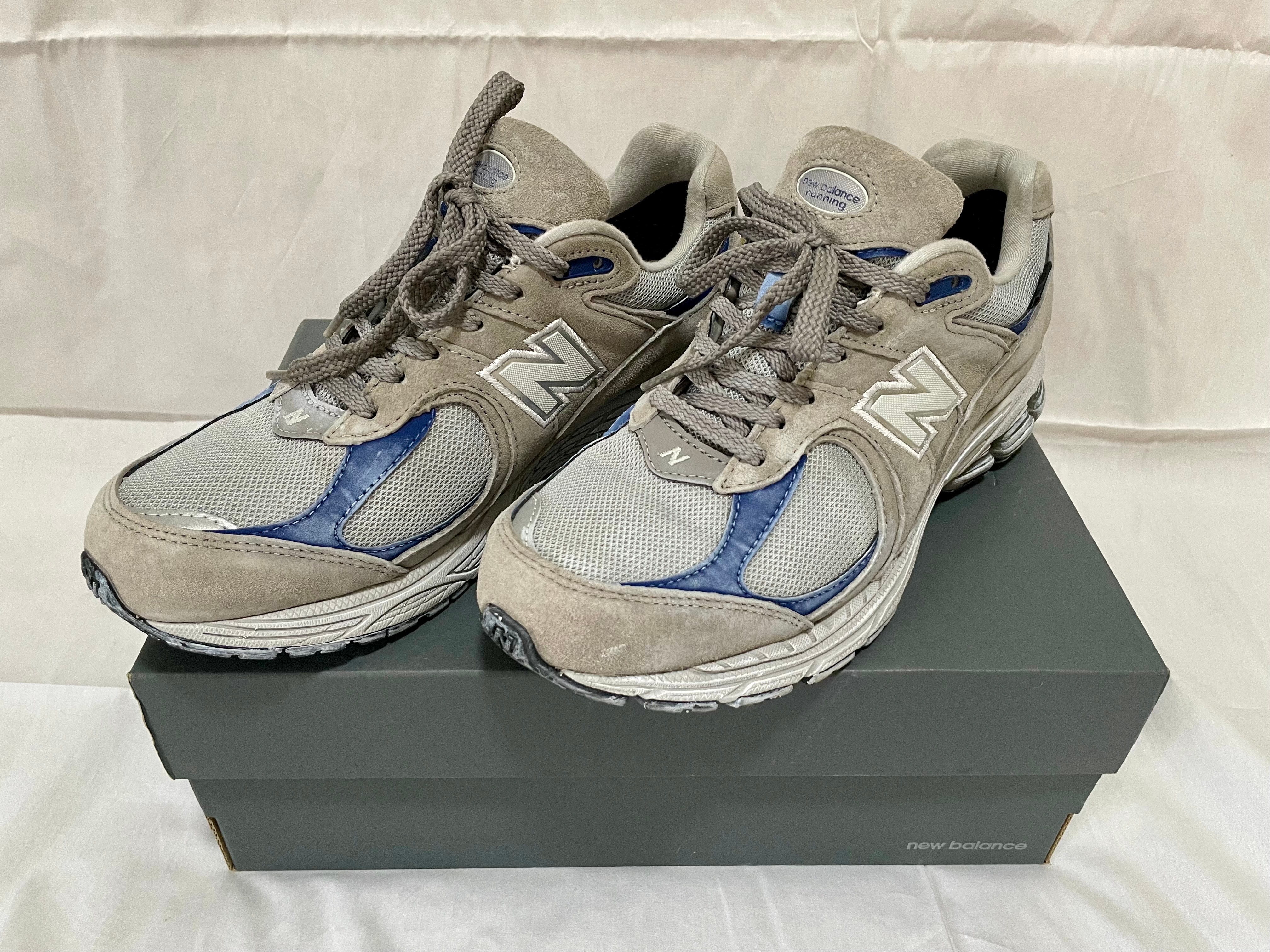 New Balance 2002R "Light Gray"