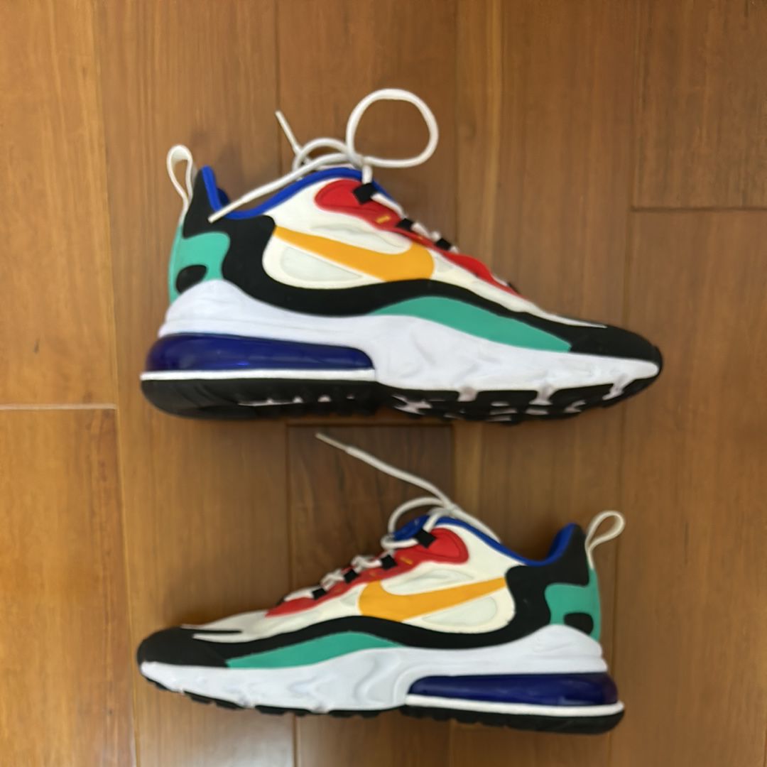 Nike Air Max 270 React "Phantom/University Gold/University Red"