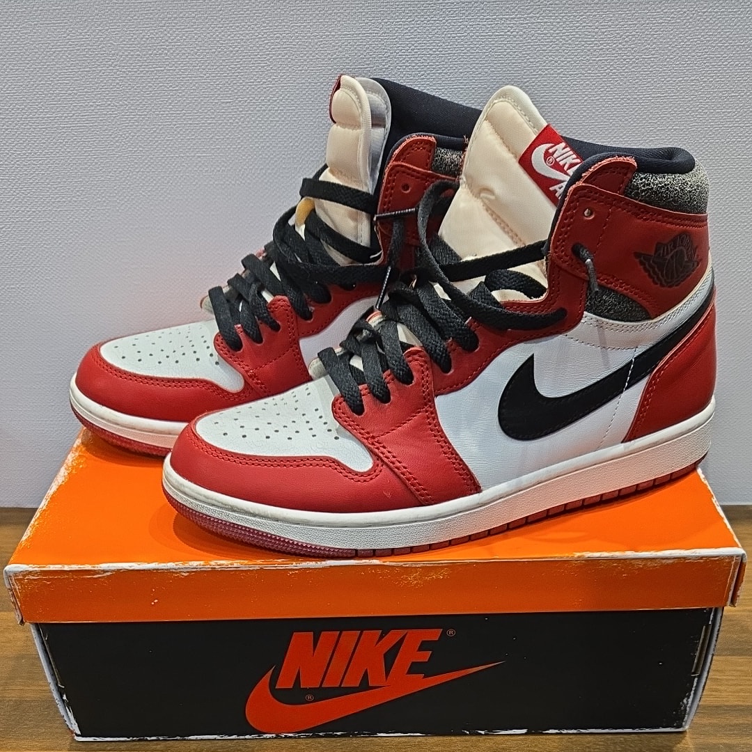 Nike Air Jordan 1 High OG "Lost & Found/Chicago"