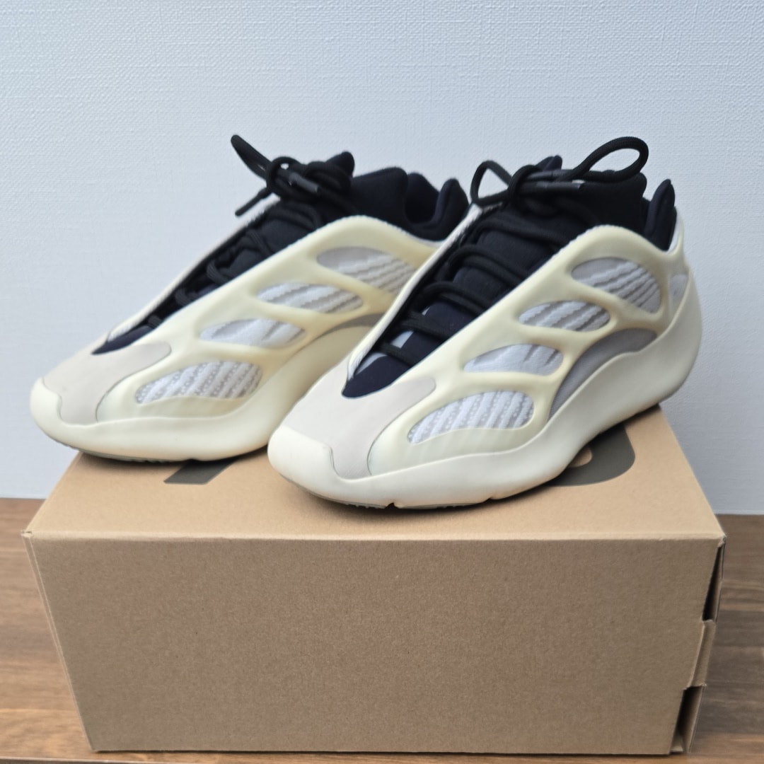 adidas YEEZY 700V3 "Azael"