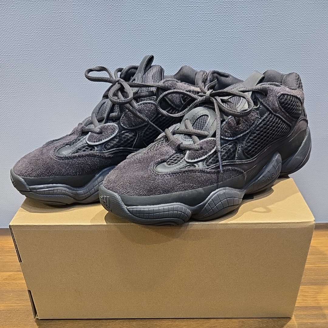 adidas YEEZY 500 "Utility Black"
