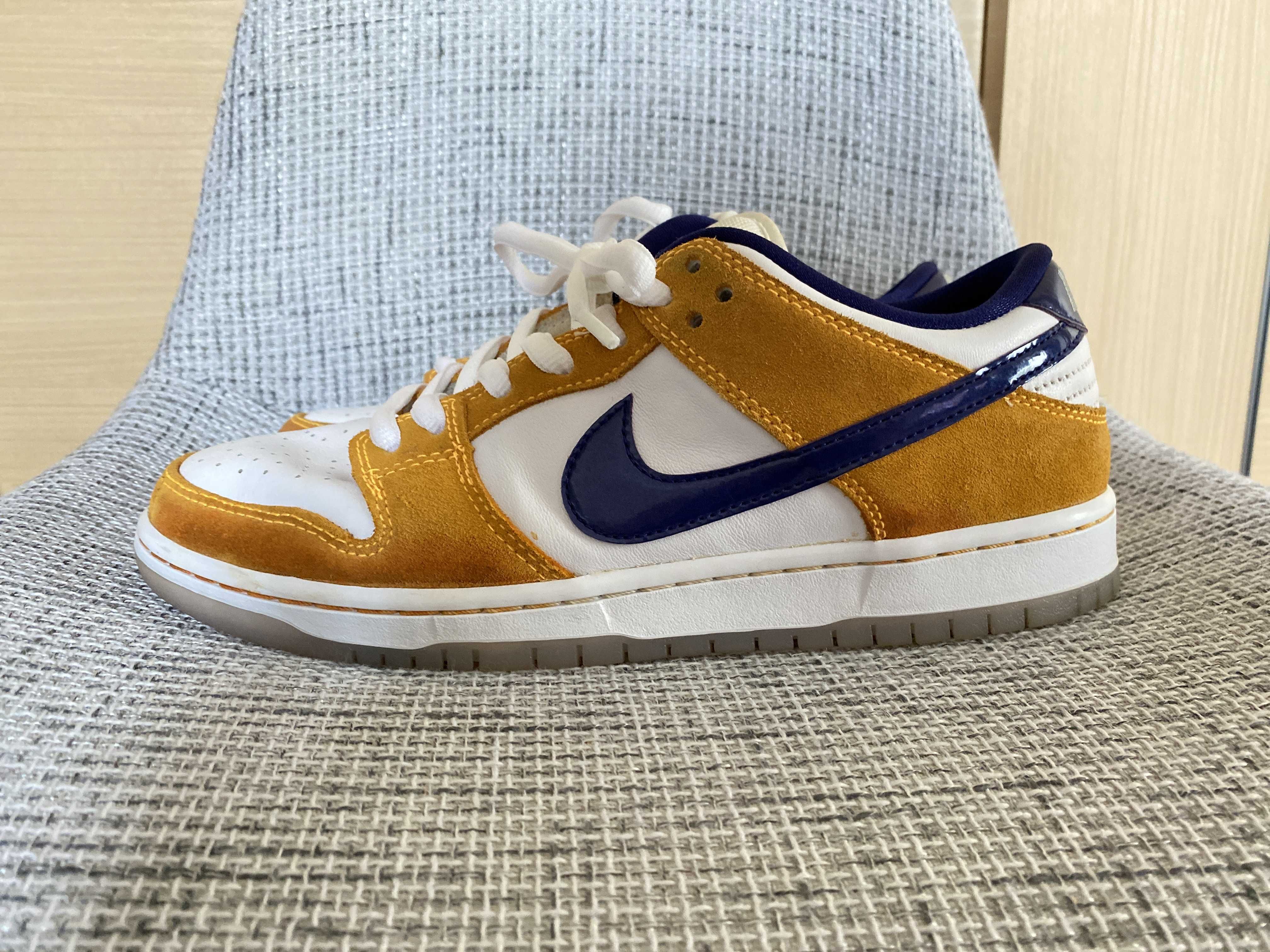 Nike SB Dunk Low "Laser Orange"