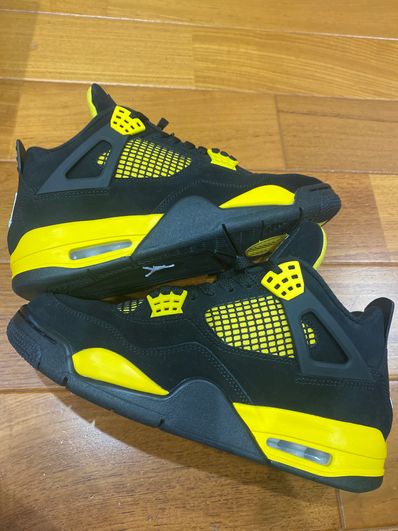 Nike Air Jordan 4 Retro "Thunder"(2023)