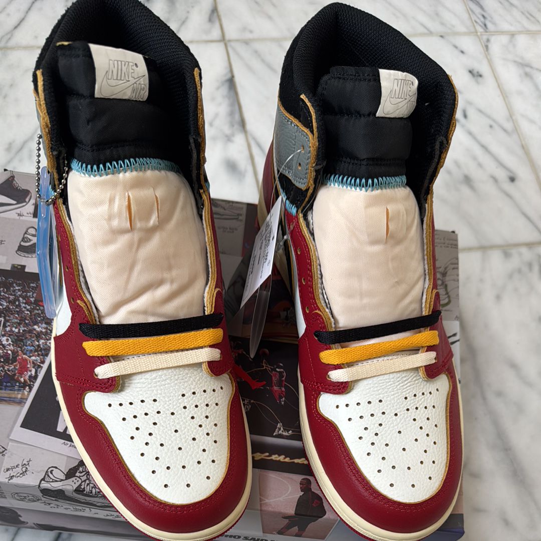 UNION × Nike Air Jordan 1 Retro High OG "Chicago/Shadow"